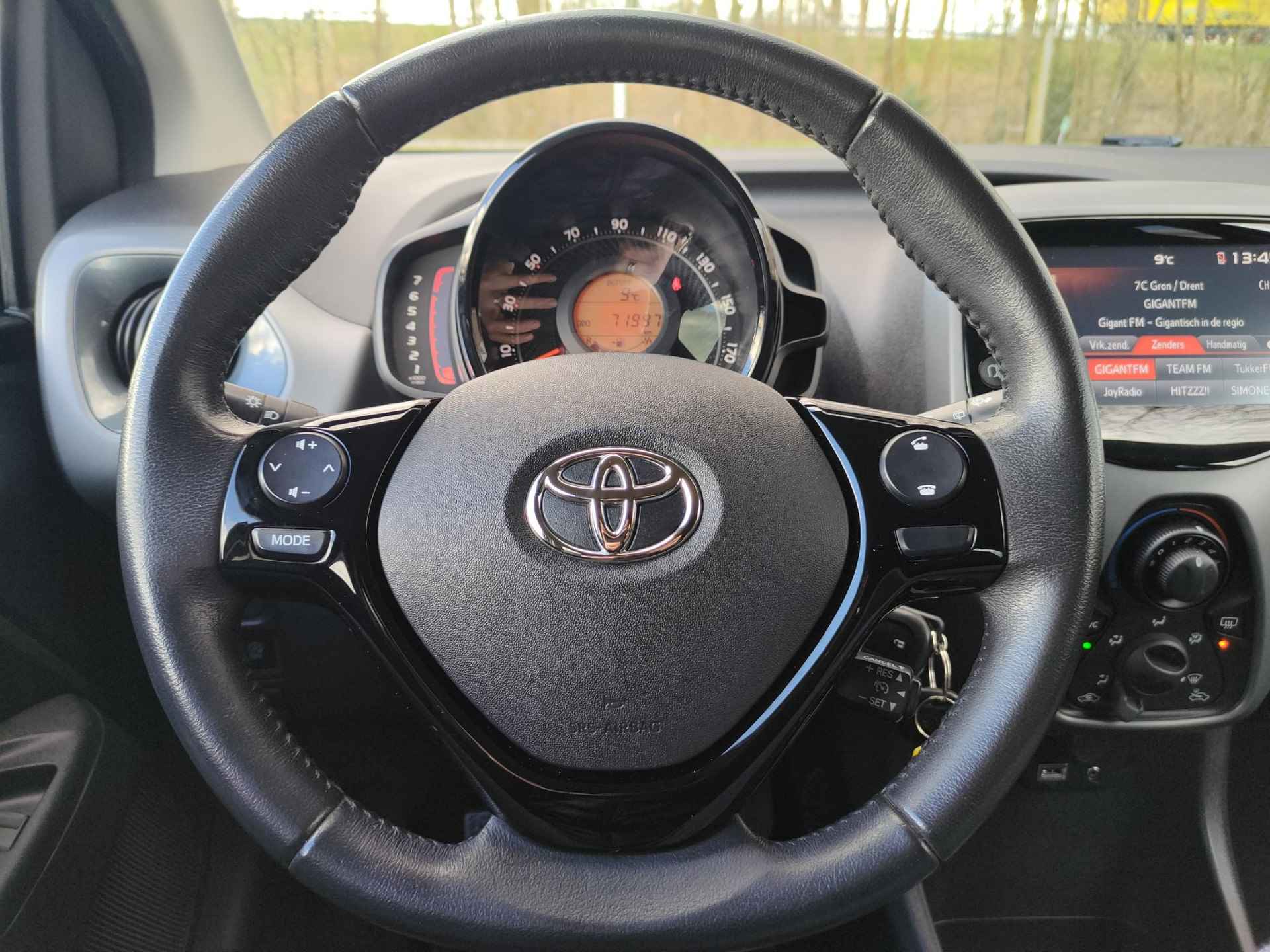 Toyota Aygo 1.0 VVT-i x-play | CARPLAY NAVI | CAMERA | LICHTMETAAL | PRIVACY GLASS | - 15/29