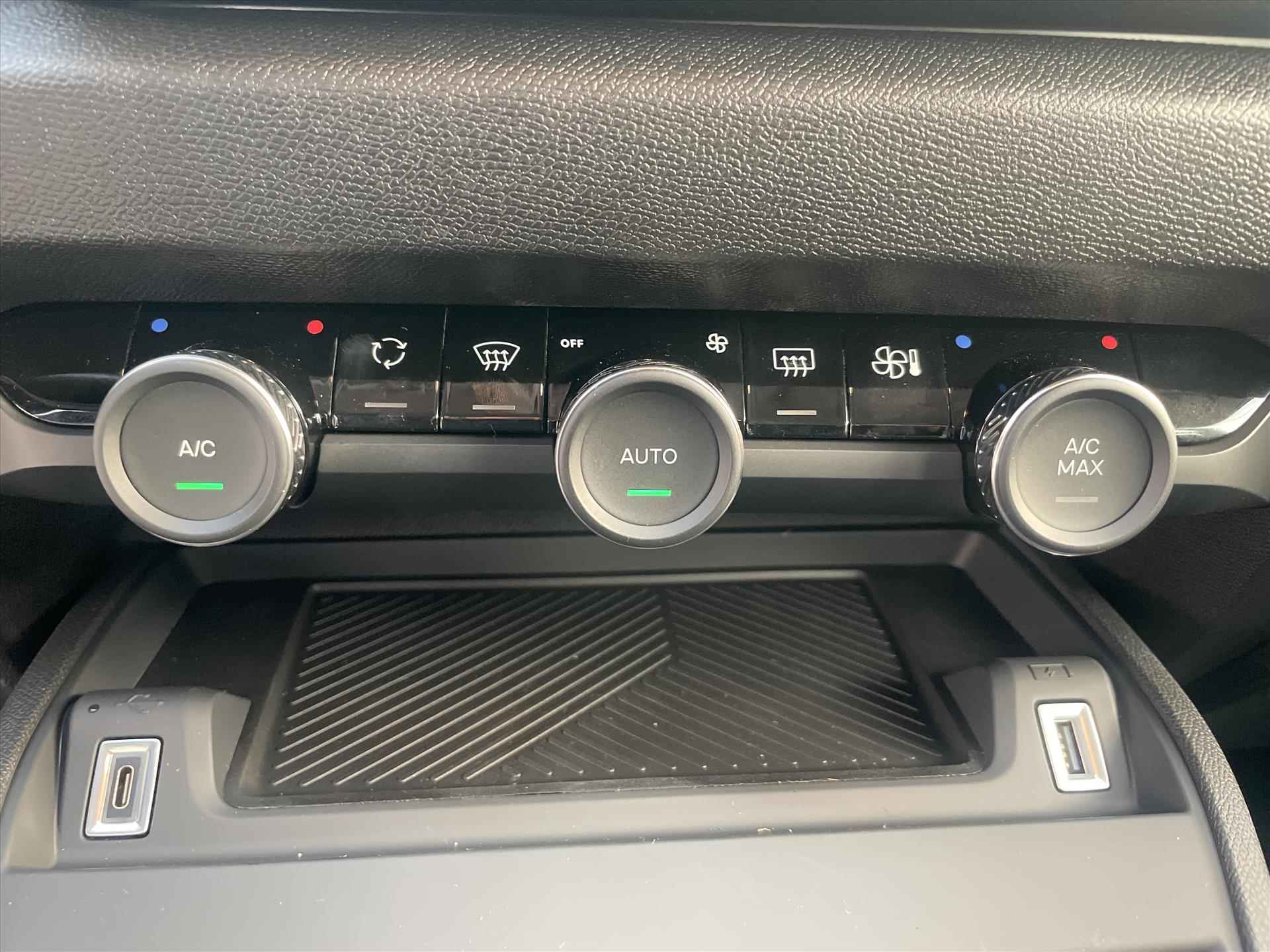 CITROEN ë-C4 X EV 50kWh 136pk You CARPLAY - 13/16