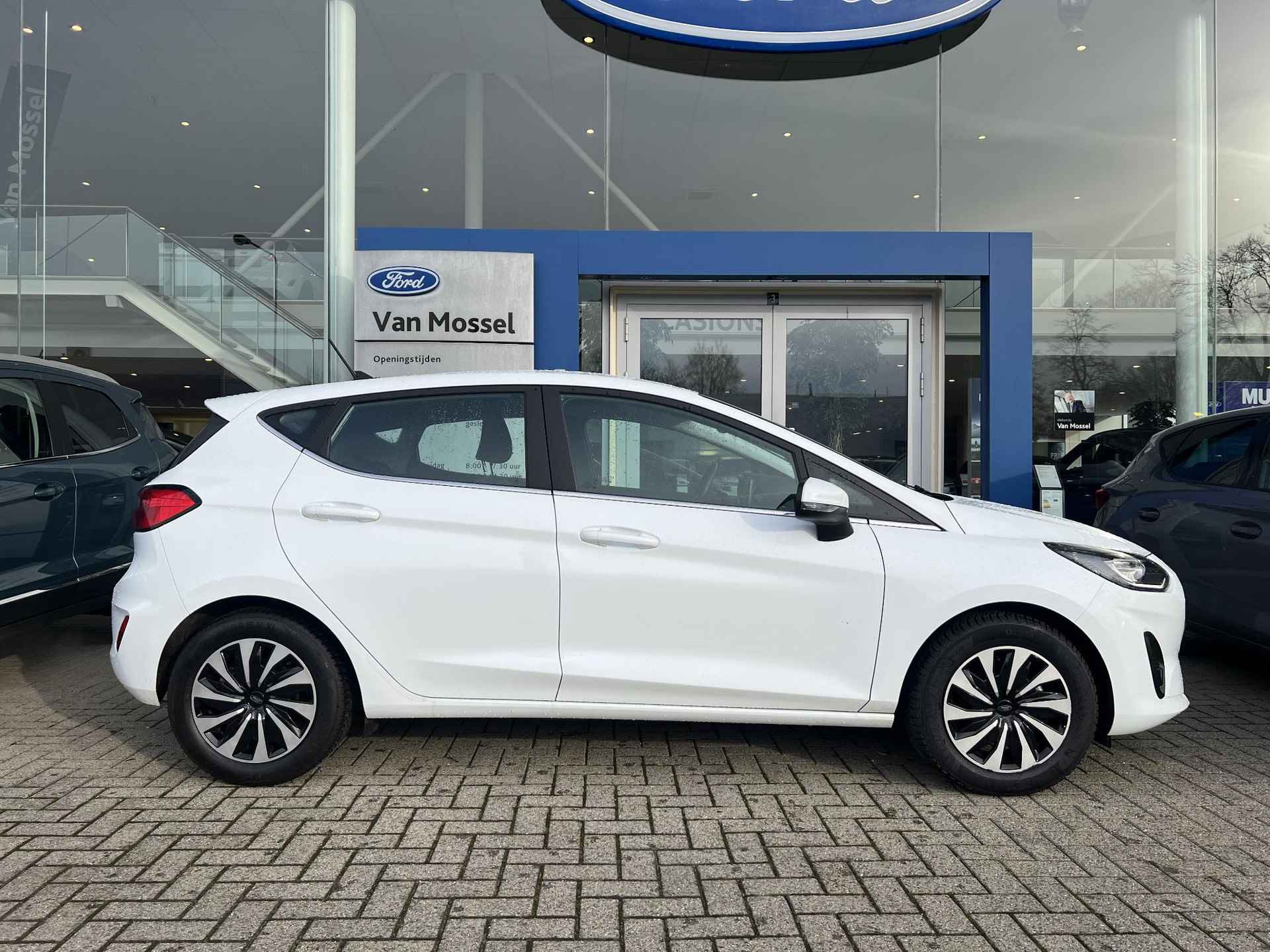 Ford Fiesta 1.0 EcoBoost Hybrid Titanium | Automaat | Navigatie | Parkeersensoren - 6/26