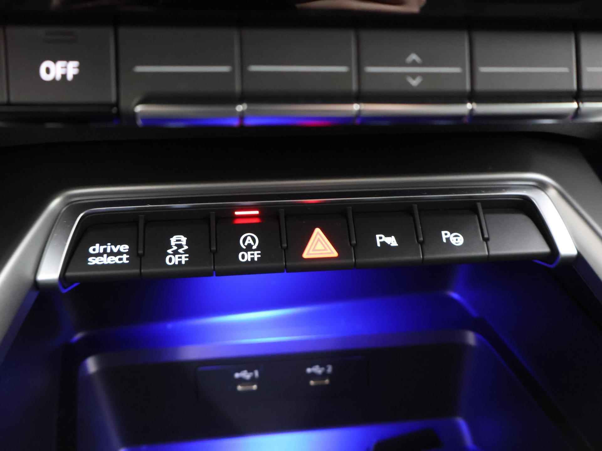 Audi A3 Sportback 30 TFSI S Line | Trekhaak | Navigatie | Climate Control | Bluetooth | Cruise Control | - 24/40
