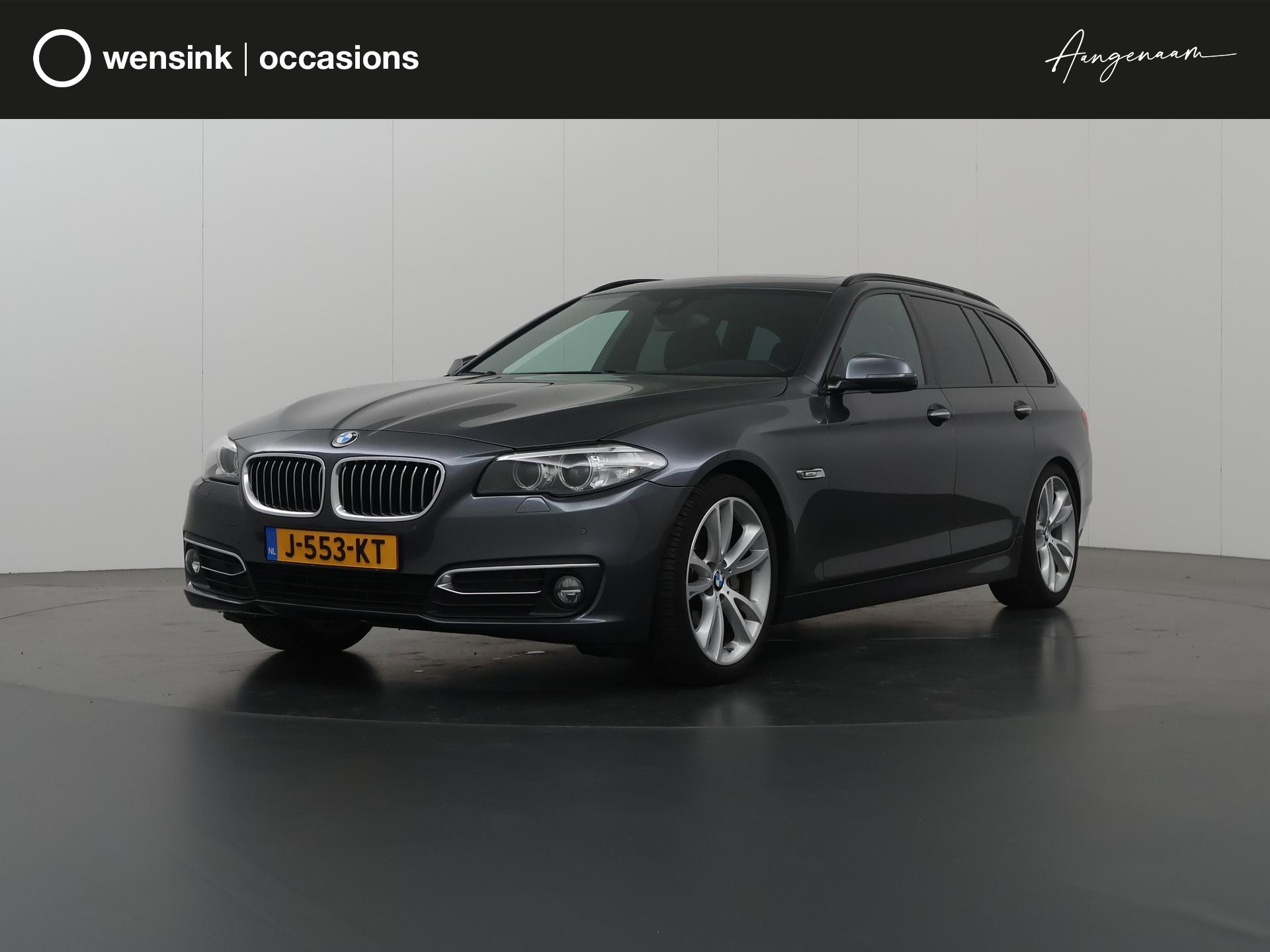 BMW 5-serie Touring 528i Luxury Edition | Panoramadak | Navigatie | Comfortstoelen | Lederen Interieur | Ele.verstelbare stoelen | PDC | Stoelverwarming |