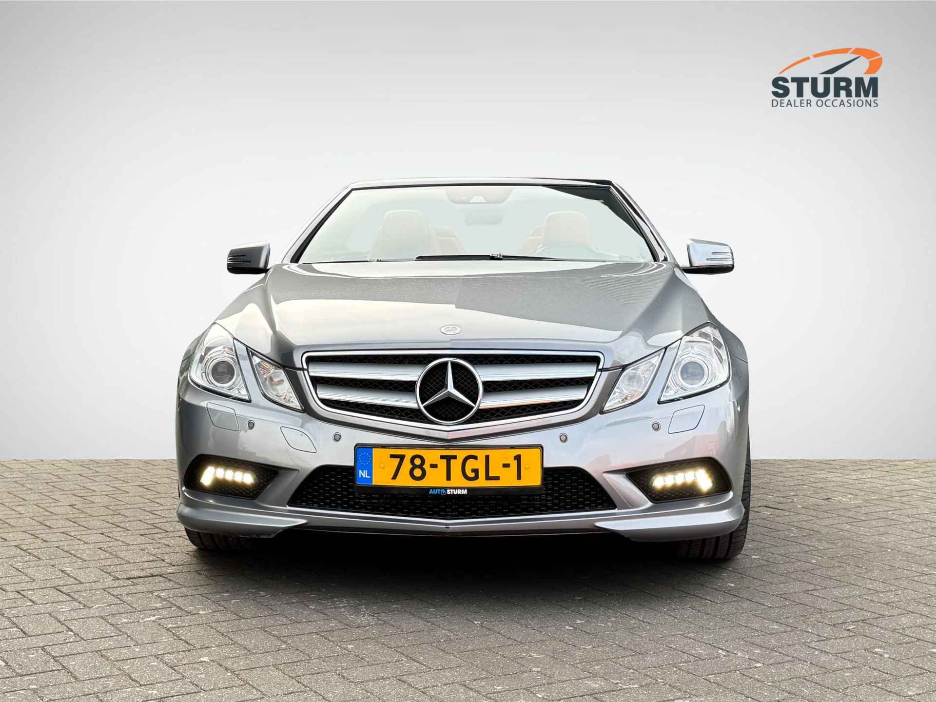 Mercedes-Benz E-klasse Cabrio 200 CGI Avantgarde NL-Auto | Stoel- + Nekverwarming | Navigatie | Bi-Xenon | Cruise & Climate Control | Vol-Leder | Rijklaarprijs! - 2/31