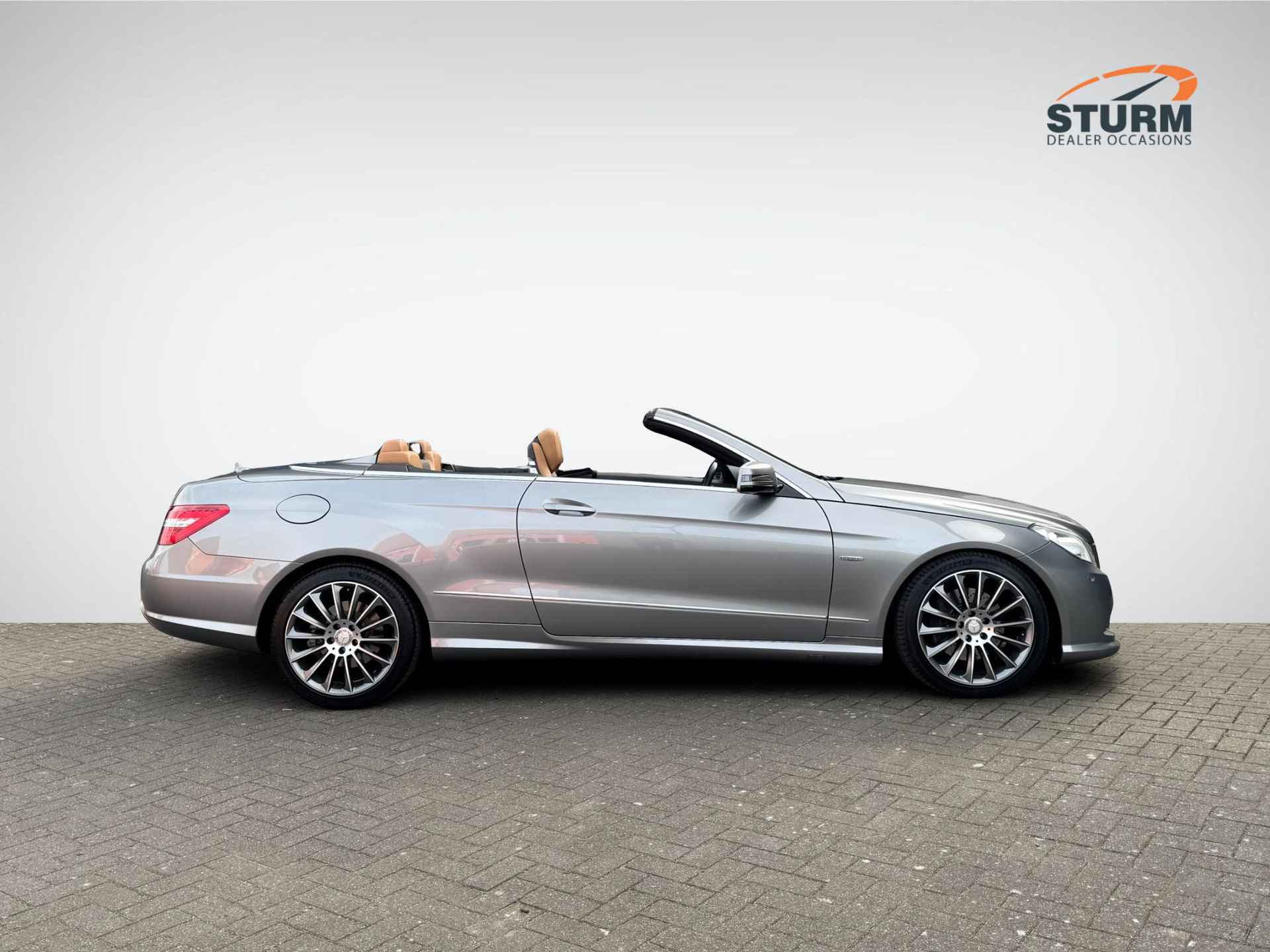 Mercedes-Benz E-klasse Cabrio 200 CGI Avantgarde NL-Auto | Stoel- + Nekverwarming | Navigatie | Bi-Xenon | Cruise & Climate Control | Vol-Leder | Rijklaarprijs! - 3/31