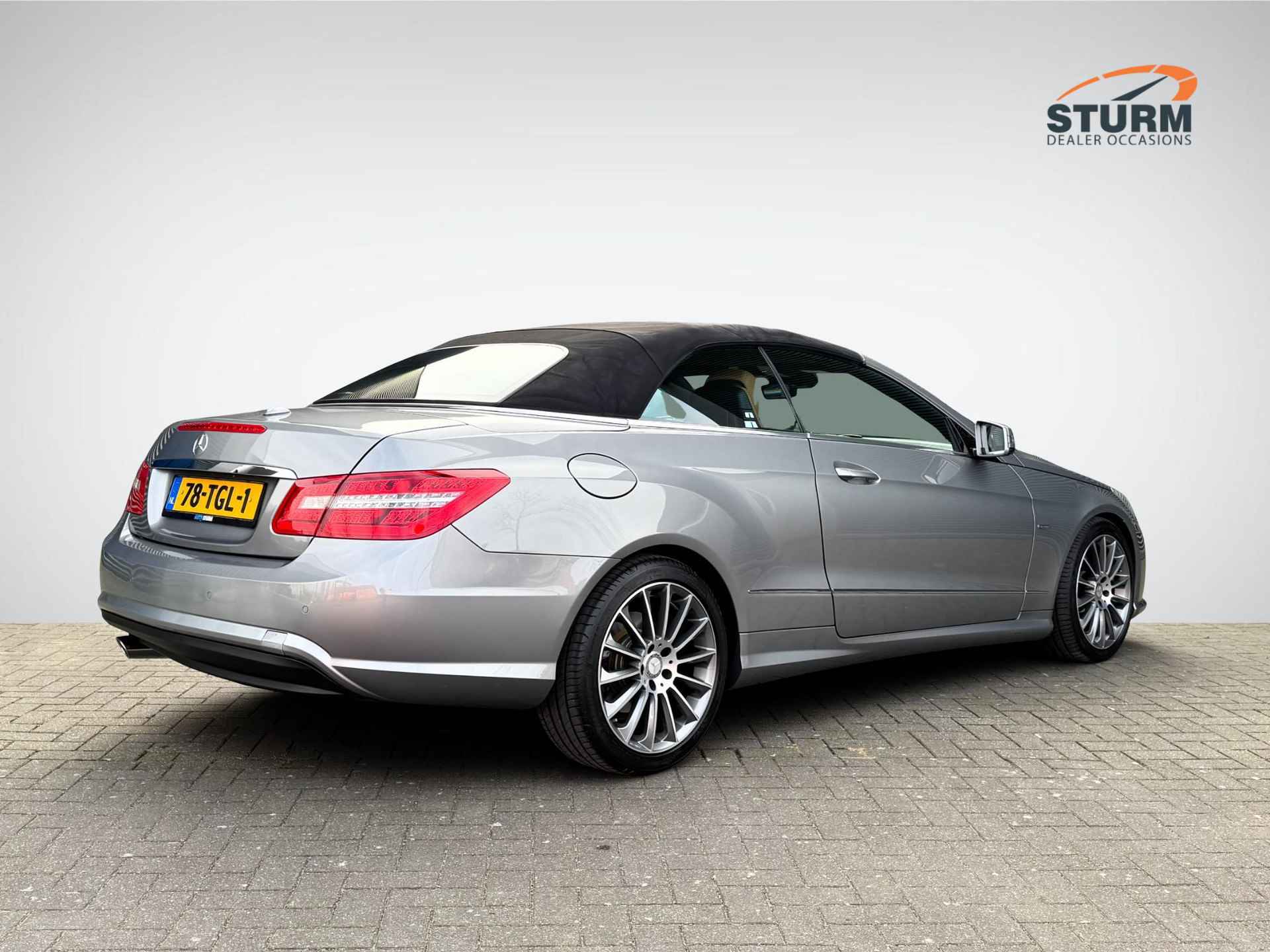 Mercedes-Benz E-klasse Cabrio 200 CGI Avantgarde NL-Auto | Stoel- + Nekverwarming | Navigatie | Bi-Xenon | Cruise & Climate Control | Vol-Leder | Rijklaarprijs! - 26/31