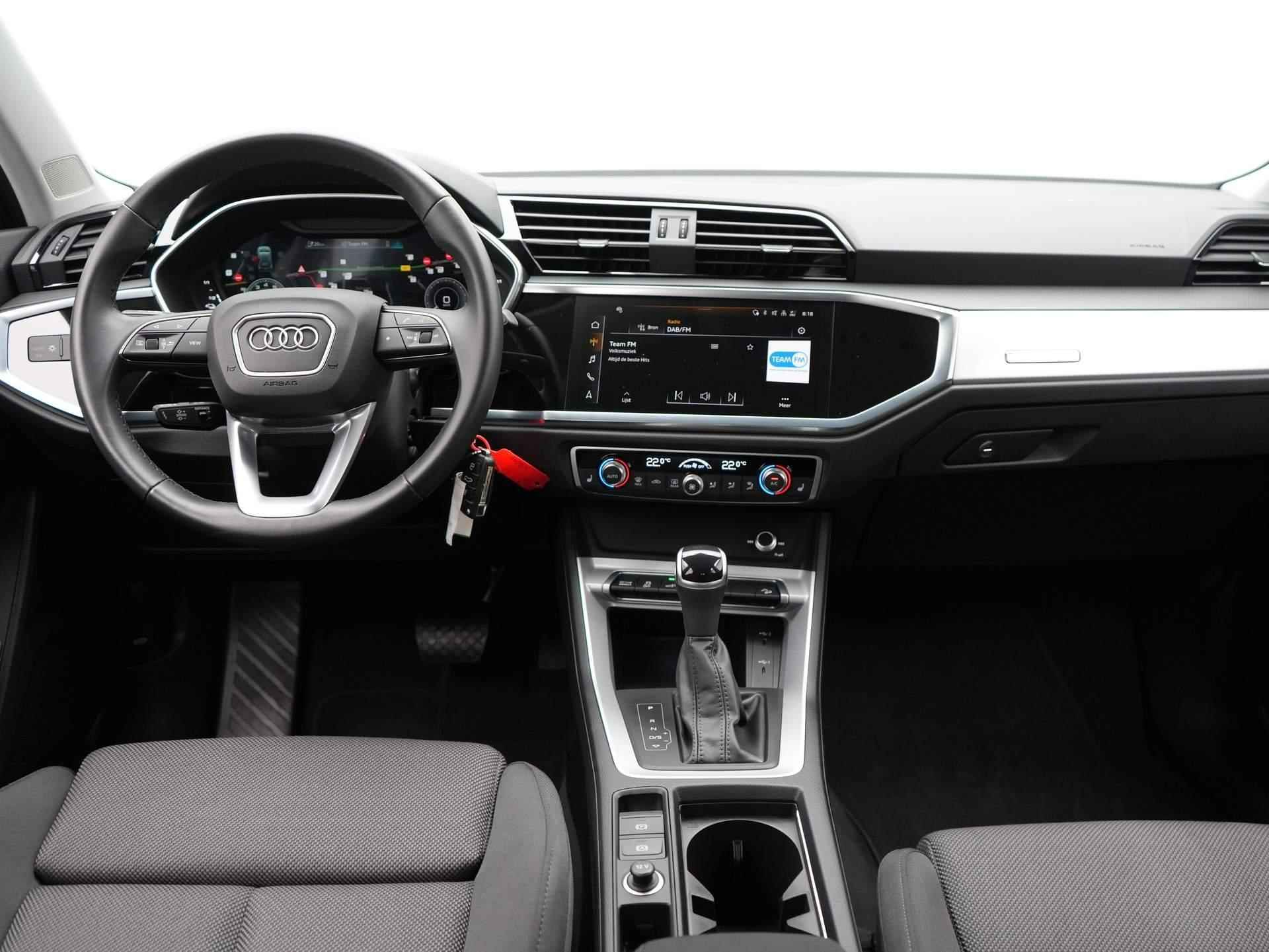 Audi Q3 45 TFSI e Edition Navi | Clima | Adaptive Cruise | Camera | LED | Panoramadak | Trekhaak (Zwenkbaar) | Stoelverwarming - 4/54