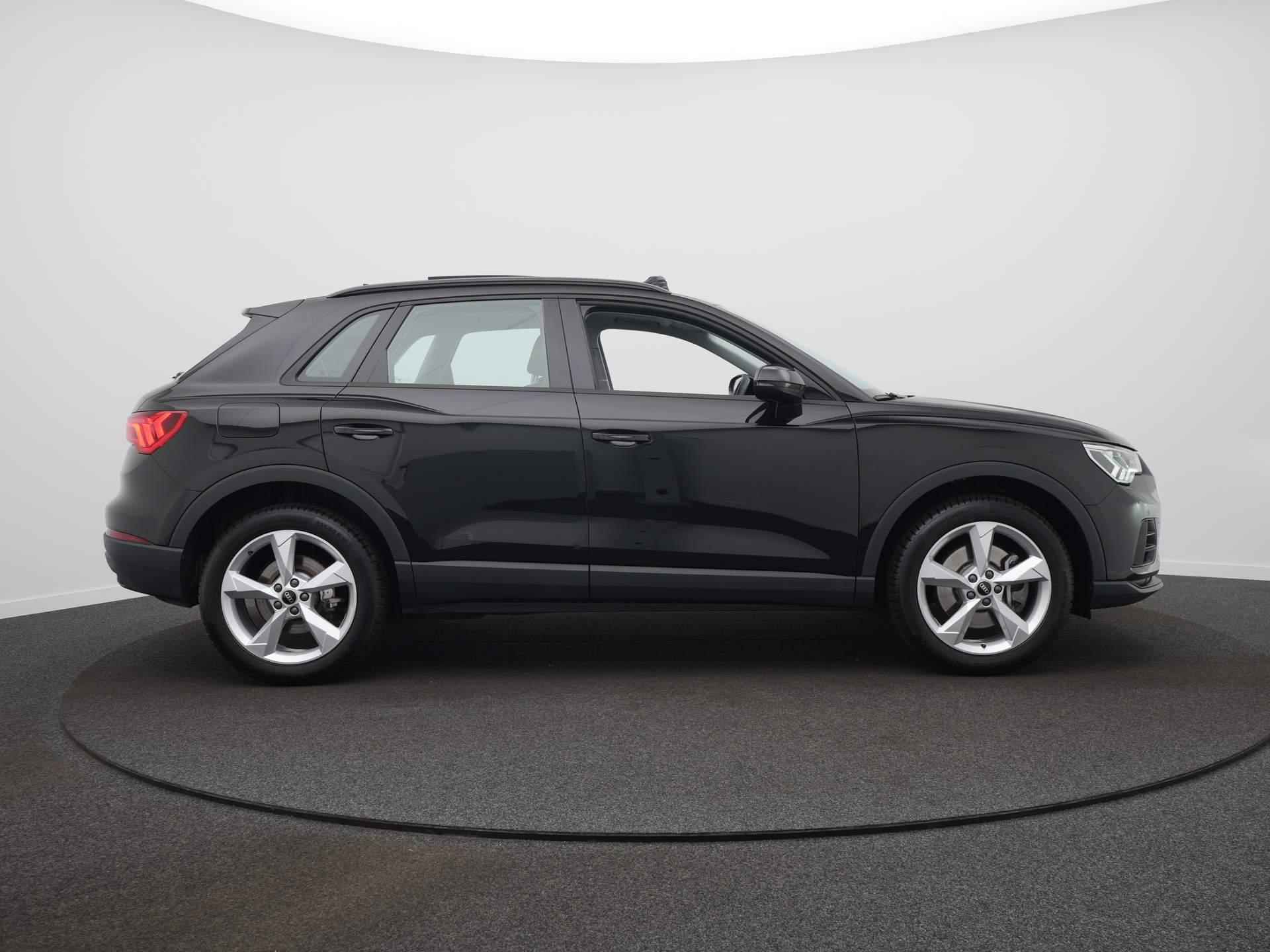 Audi Q3 45 TFSI e Edition Navi | Clima | Adaptive Cruise | Camera | LED | Panoramadak | Trekhaak (Zwenkbaar) | Stoelverwarming - 7/54