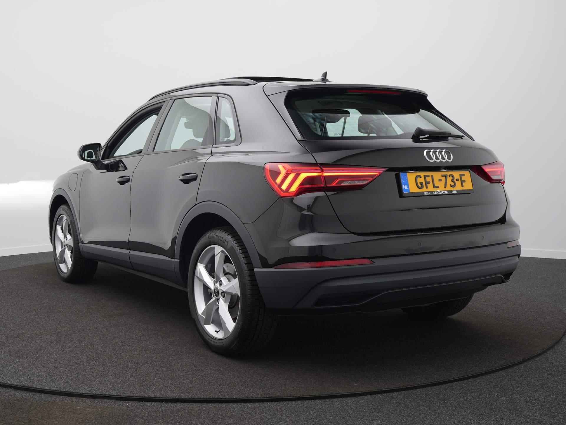 Audi Q3 45 TFSI e Edition Navi | Clima | Adaptive Cruise | Camera | LED | Panoramadak | Trekhaak (Zwenkbaar) | Stoelverwarming - 9/54