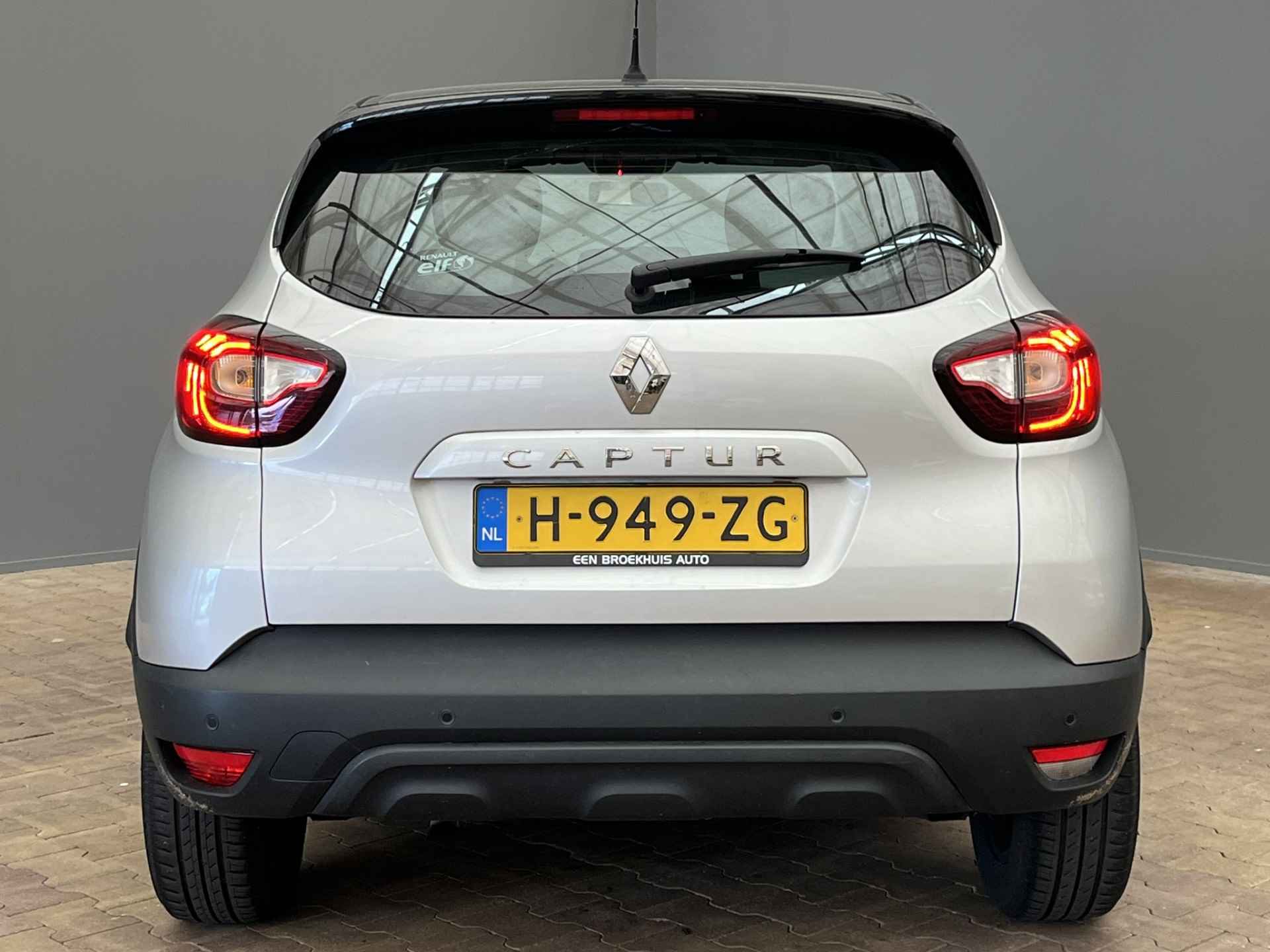 Renault Captur 0.9 90PK TCe Zen | Navigatie | Bluetooth | Cruise C. | PDC | 16" Lichtmetaal | Bluetooth | Zwart Dak | Airco | Cruise - 7/24