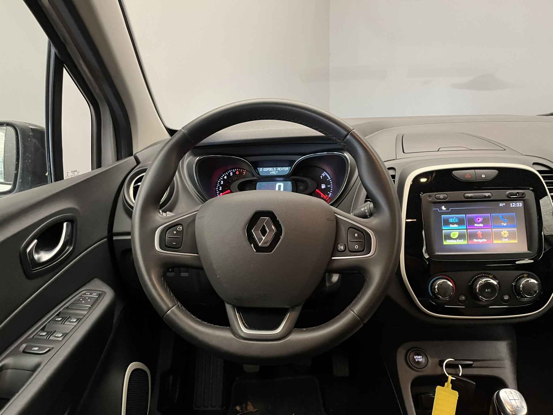 Renault Captur 0.9 90PK TCe Zen | Navigatie | Bluetooth | Cruise C. | PDC | 16" Lichtmetaal | Bluetooth | Zwart Dak | Airco | Cruise - 18/24