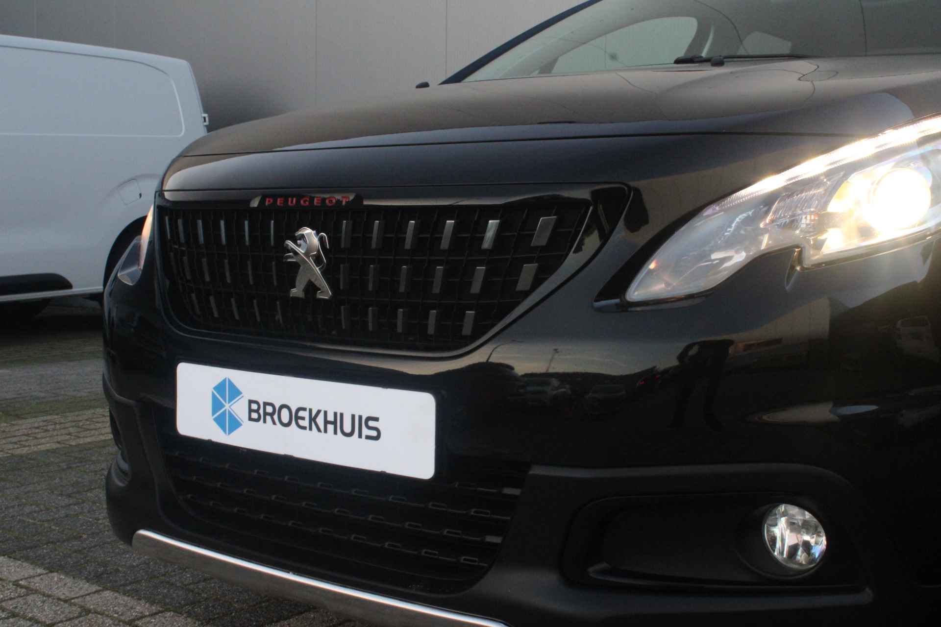 Peugeot 2008 1.2 Turbo 110-PK GT-line NAVI | PANORAMADAK | CAMERA | CLIMATE CONTROL | AFNEEMBARE TREKHAAK - 10/25