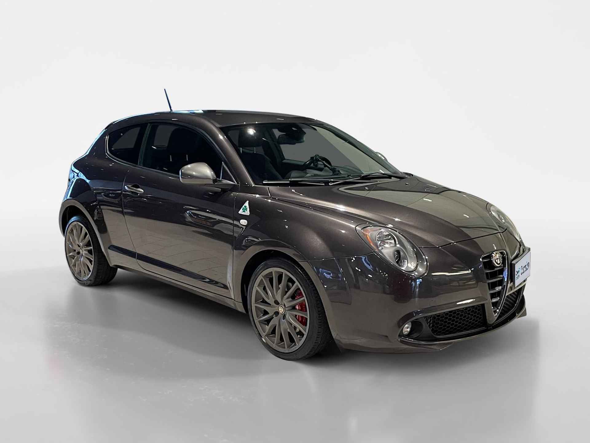 Alfa Romeo MiTo 1.4 T Quadrifoglio Verde 170PK AUTOMAAT | DDCT AUTOMAAT | Cruise control | Climate control | Isofix | Parkeersensoren achter | Bluetooth | 18'' Lichtmetalen velgen | - 6/34