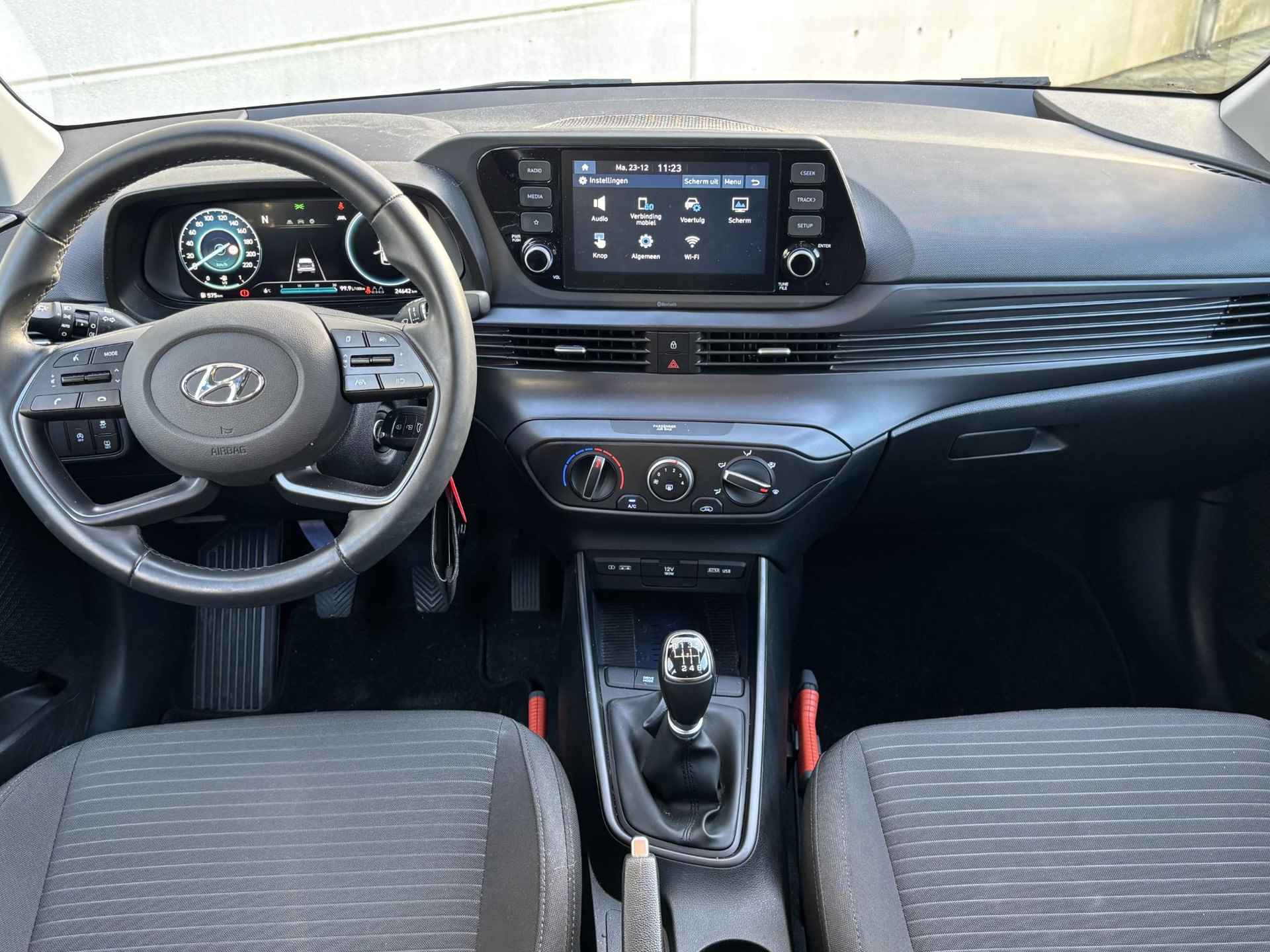 Hyundai i20 1.0 T-GDI Comfort / Apple CarPlay/Android Auto / Lichtmetalen velgen / Cruise Control/ - 2/27