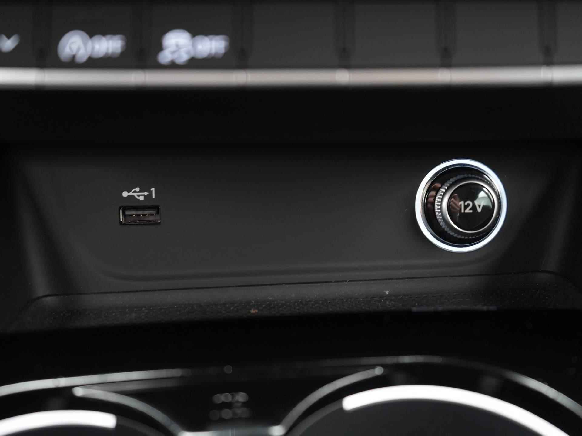 Audi A4 Avant 35 TFSI Launch edition Business Navi | Clima | Cruise | Virtual Cockpit | LED - 25/42