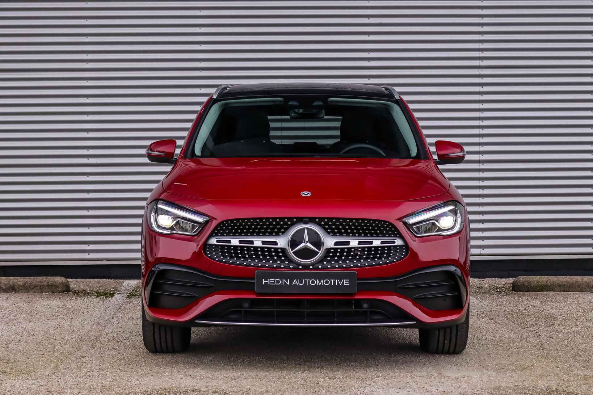 Mercedes-Benz GLA GLA 250e Automaat AMG Line | MANUFAKTUR | Panoramadak | Sfeerverlichting | Parktronic | Stoelverwarming | Camera | Zitcomfortpakket | Spiegelpakket - 6/41