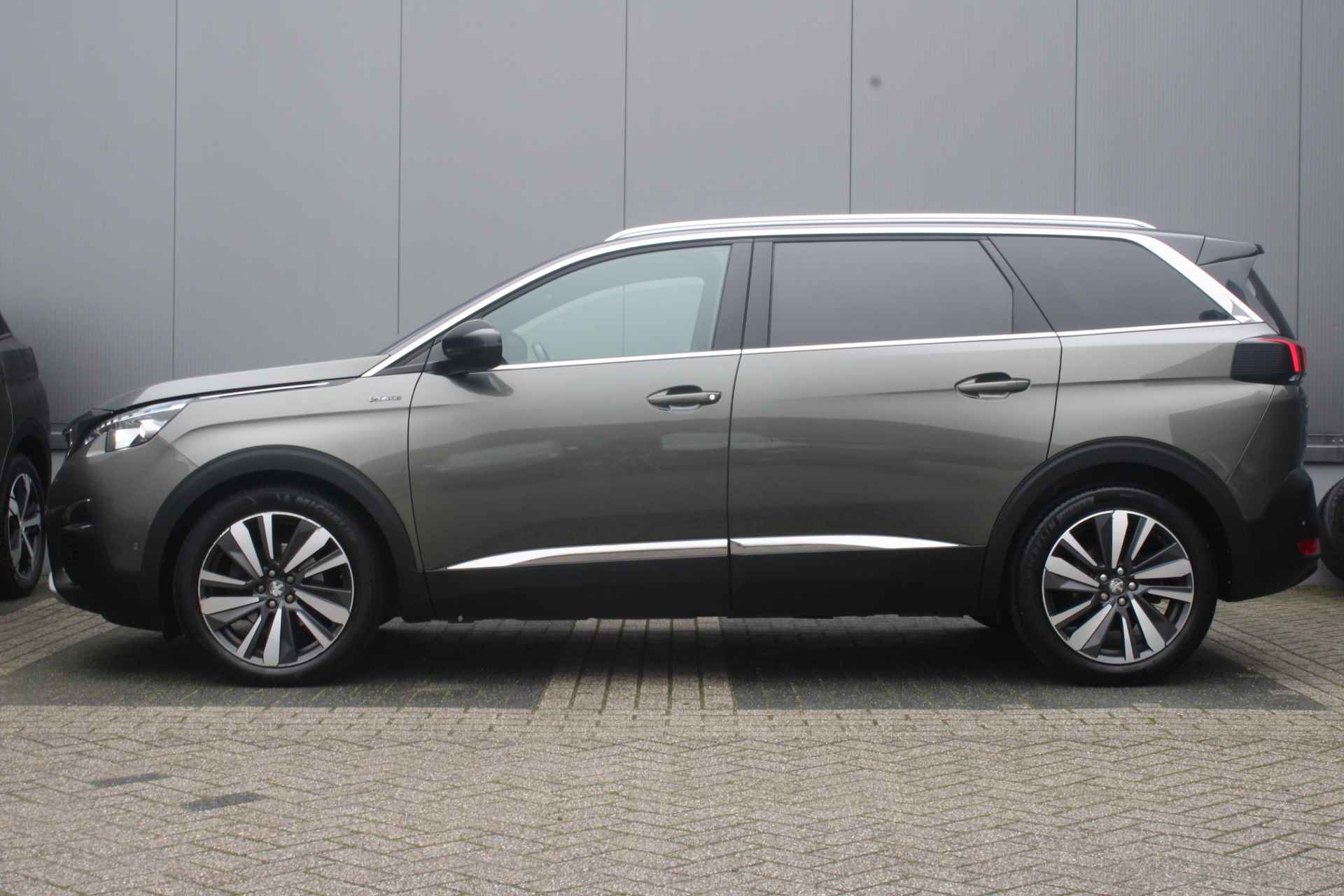 Peugeot 5008 1.2 Turbo 130-PK GT-Line 7-Persoons FULL LED | CAMERA | KEYLESS | SCHUIFKANTEL DAK | ELEKTRISCHE ACHTERKLEP | NAVI | DAB+ - 3/40