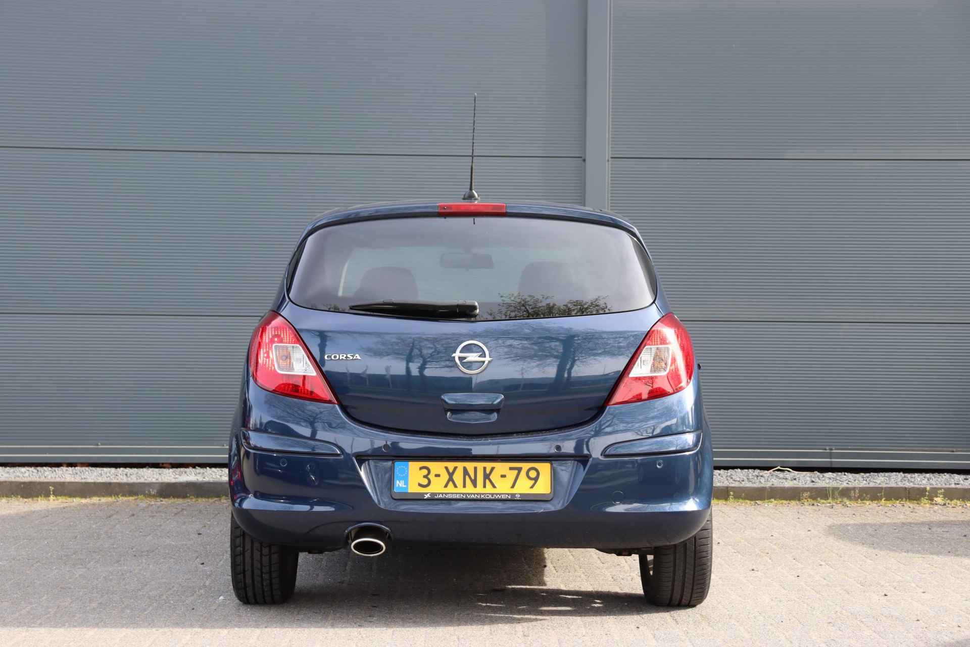 Opel Corsa 1.4-16V BlitZ / Navigatie / Parkeersensoren / Clima - 5/37