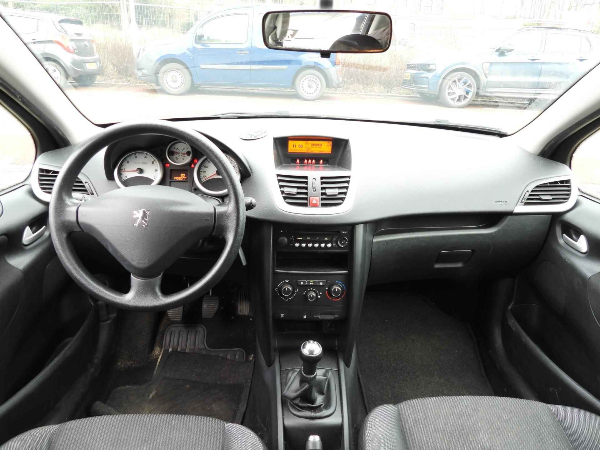 Peugeot 207 1.4 VTi Style AIRCO/BLUETOOTH/TREKHAAK! - 6/26