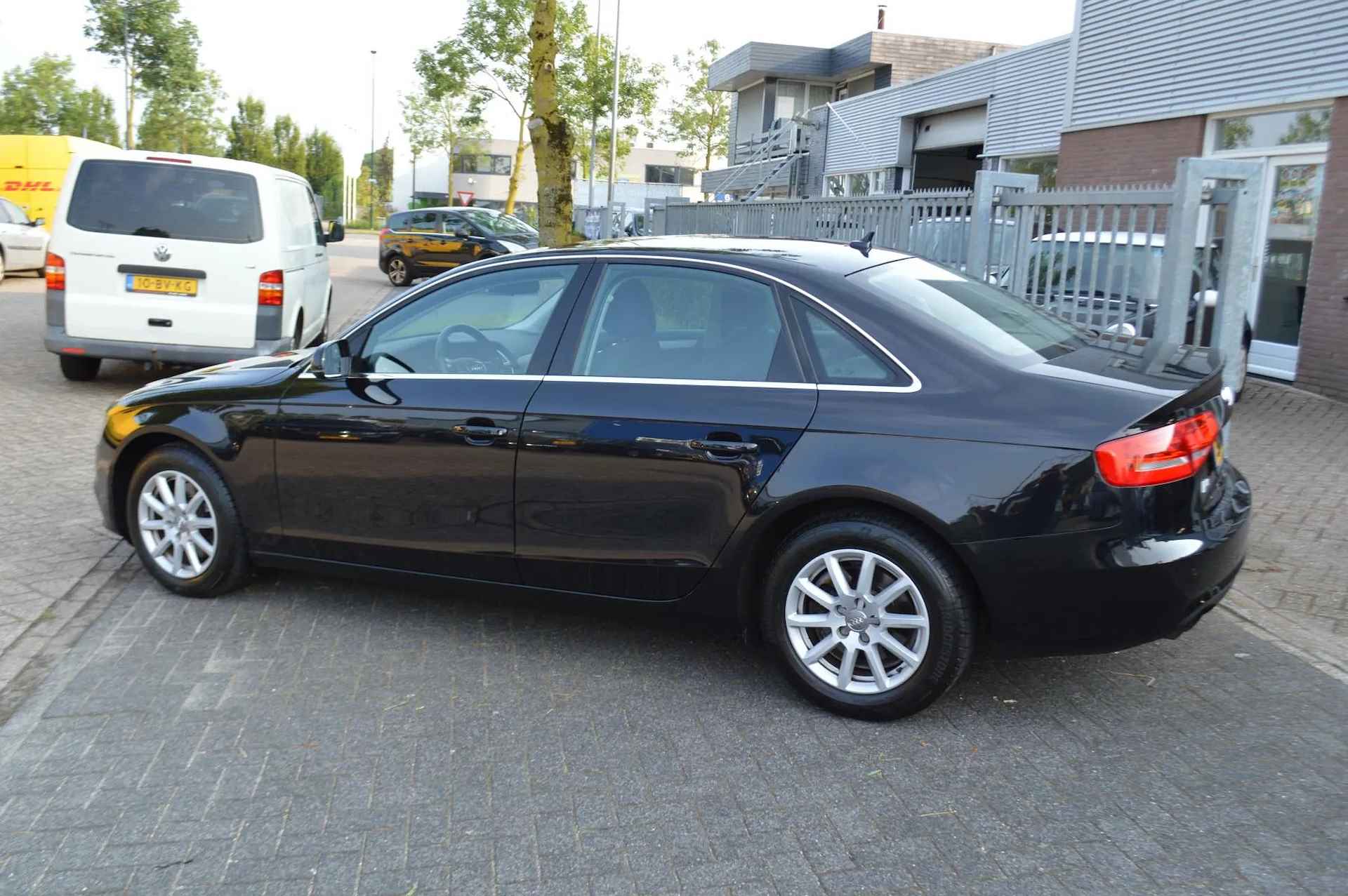 Audi A4 Limousine 1.8 TFSI PrLine Bussines. NL-auto, Garantie - 13/32