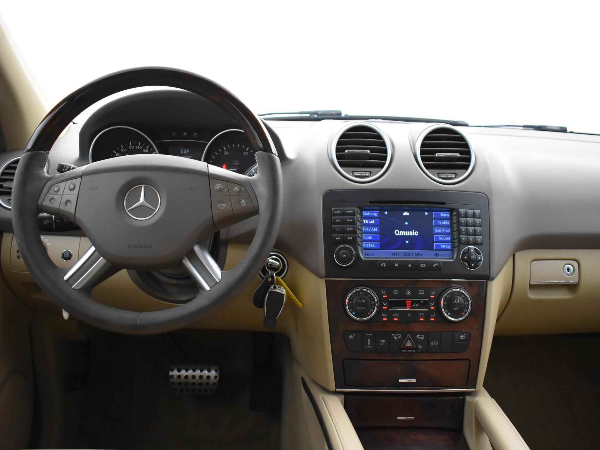 Mercedes-Benz M-klasse 320 CDI AMG SPORT + LUCHTVERING / SCHUIFDAK / TREKHAAK - 4/25