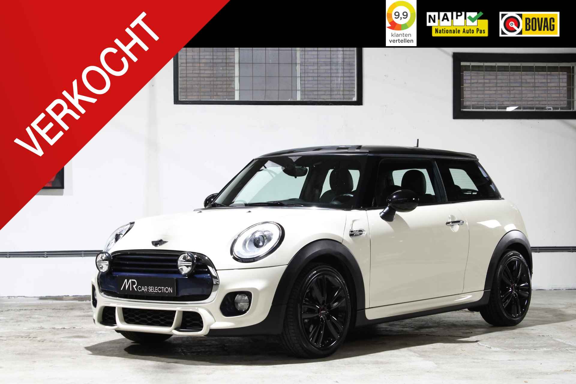 Mini Mini 1.5 Cooper Chili Serious Business | JCW | King's Cross | LED | Navigatie | PDC | Keyless | NL Auto | 1e Eigenaar |