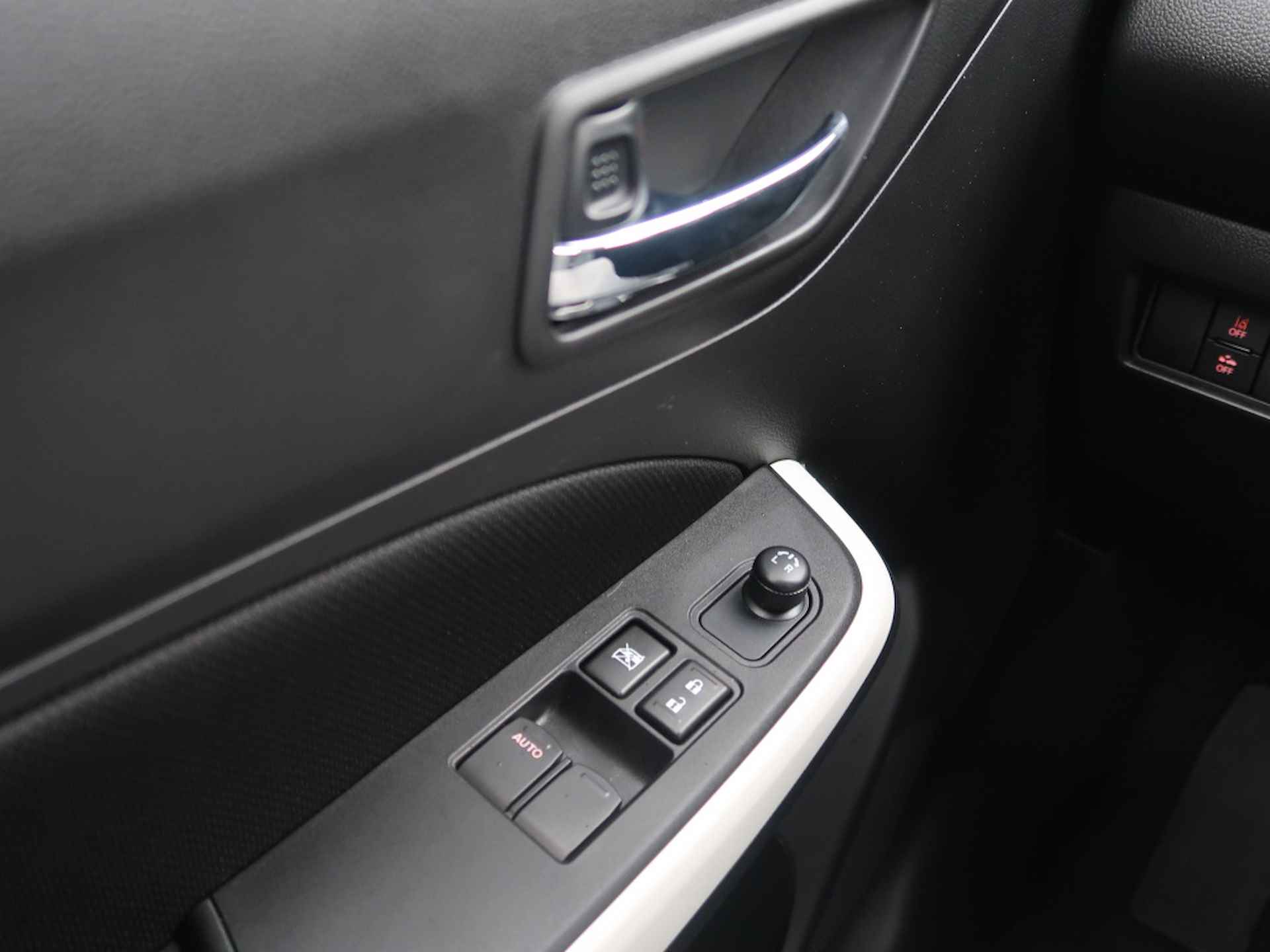 Suzuki Swift 1.2 Select Smart Hybide Automaat  / navigatie / cruise controle - 8/27