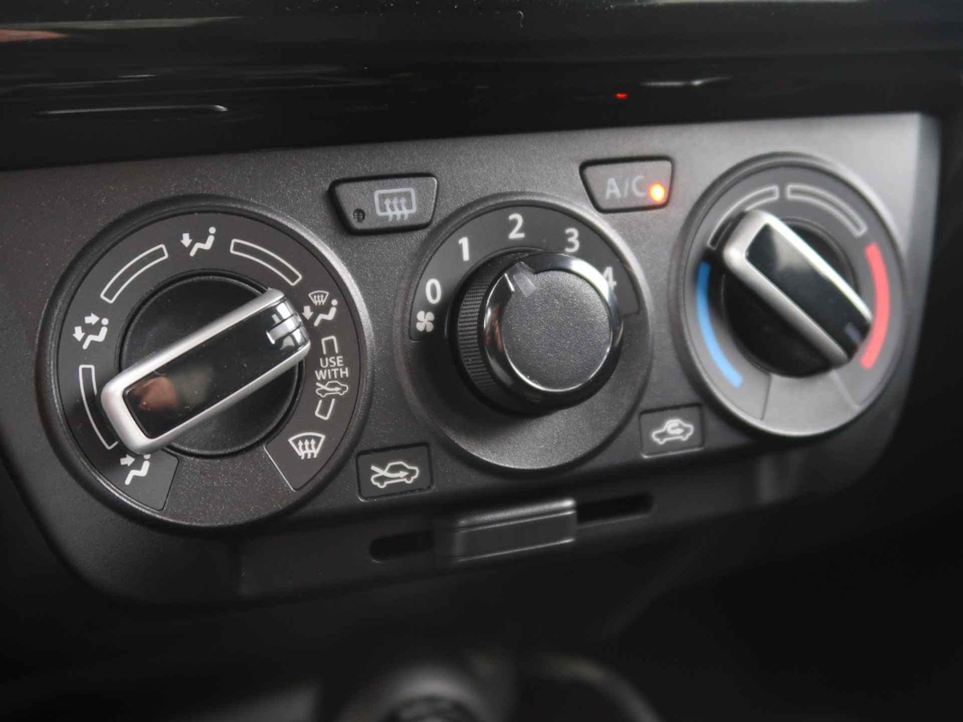 Suzuki Swift 1.2 Select Smart Hybide Automaat  / navigatie / cruise controle - 18/27