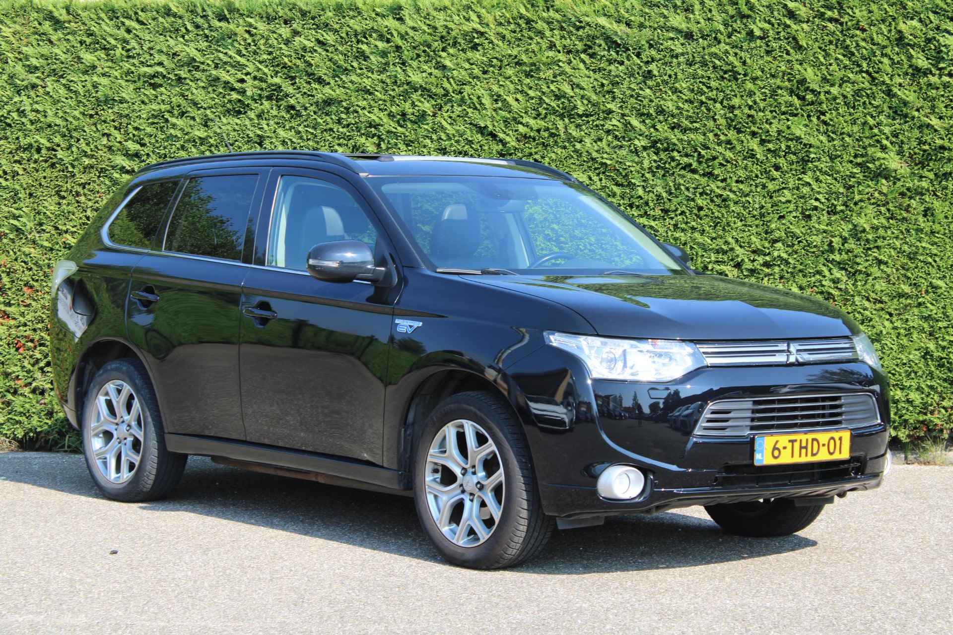 Mitsubishi Outlander 2.0 PHEV Instyle+ | Schuifdak | Trekhaak | PlugIn - 7/11