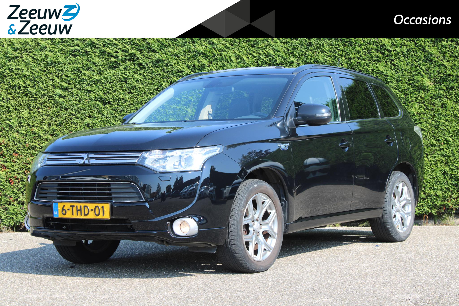 Mitsubishi Outlander 2.0 PHEV Instyle+ | Schuifdak | Trekhaak | PlugIn