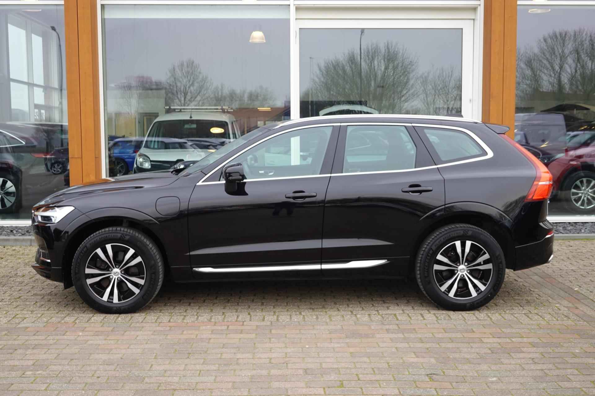 Volvo XC60 2.0 Recharge T6 AWD Business Pro - 3/48