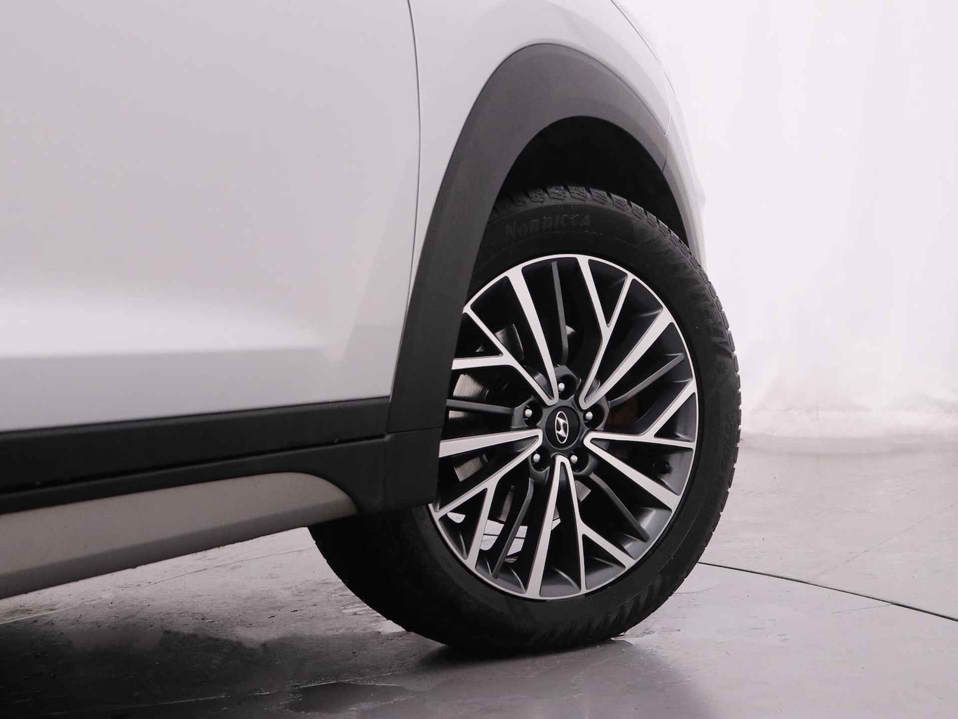 Hyundai Tucson 1.6 T-GDI Comfort Automaat | Rijklaarprijs! | Navigatie | Lederen stoelen elekt. verstelbaar | Achteruitrijcamera | Stoelverwarming | Inclusief 36 maanden garantie | - 12/39