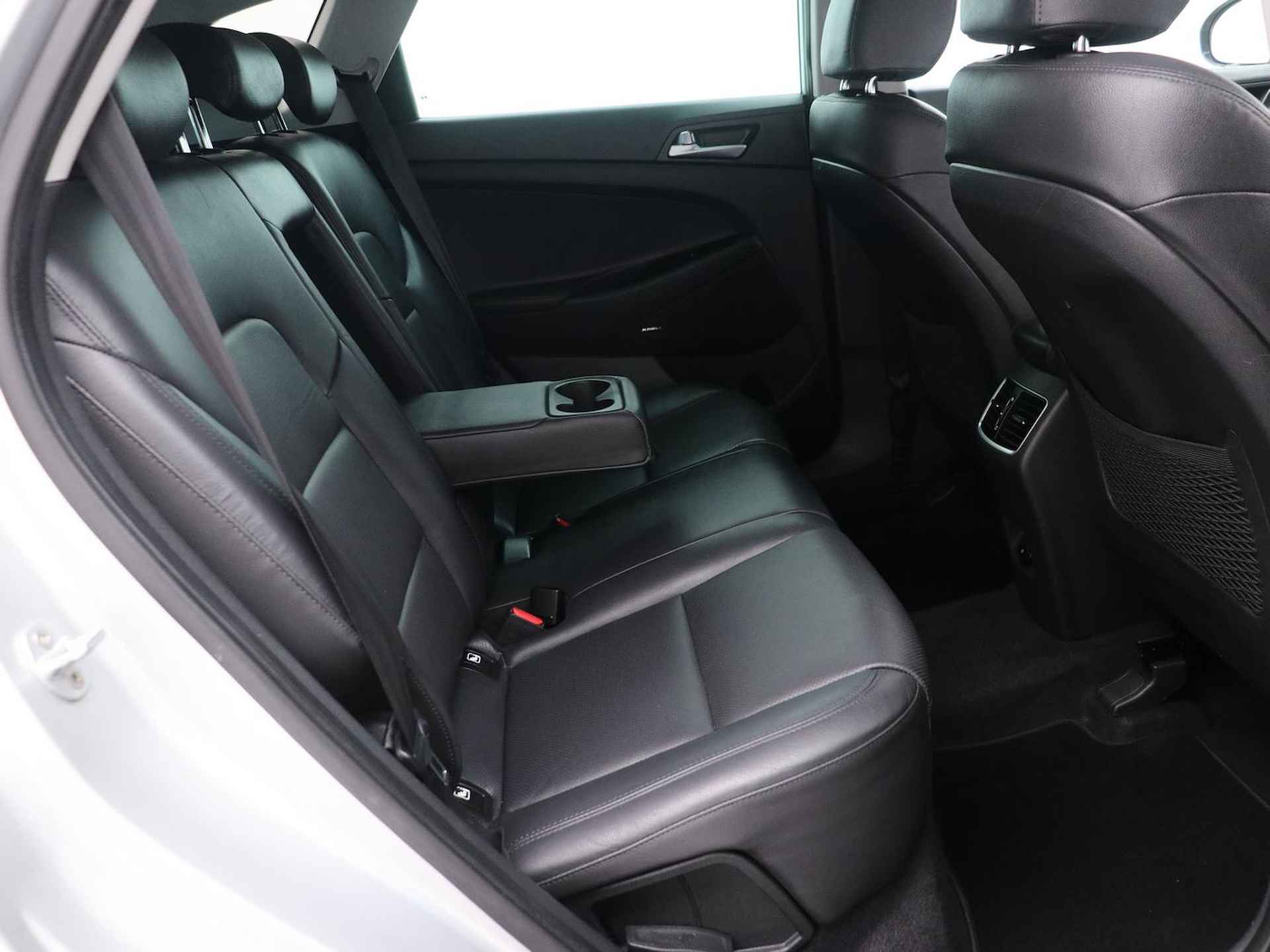 Hyundai Tucson 1.6 T-GDI Comfort Automaat | Rijklaarprijs! | Navigatie | Lederen stoelen elekt. verstelbaar | Achteruitrijcamera | Stoelverwarming | Inclusief 36 maanden garantie | - 14/39