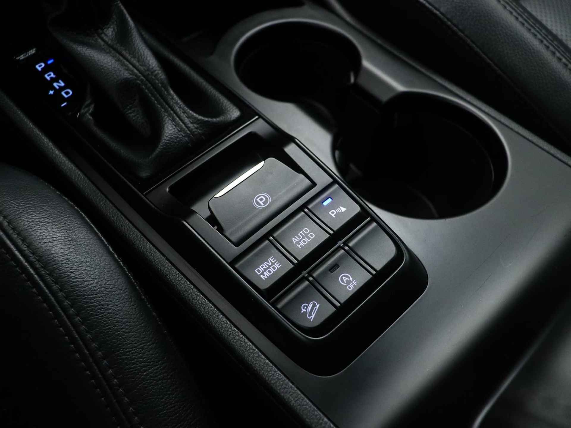 Hyundai Tucson 1.6 T-GDI Comfort Automaat | Rijklaarprijs! | Navigatie | Lederen stoelen elekt. verstelbaar | Achteruitrijcamera | Stoelverwarming | Inclusief 36 maanden garantie | - 35/39