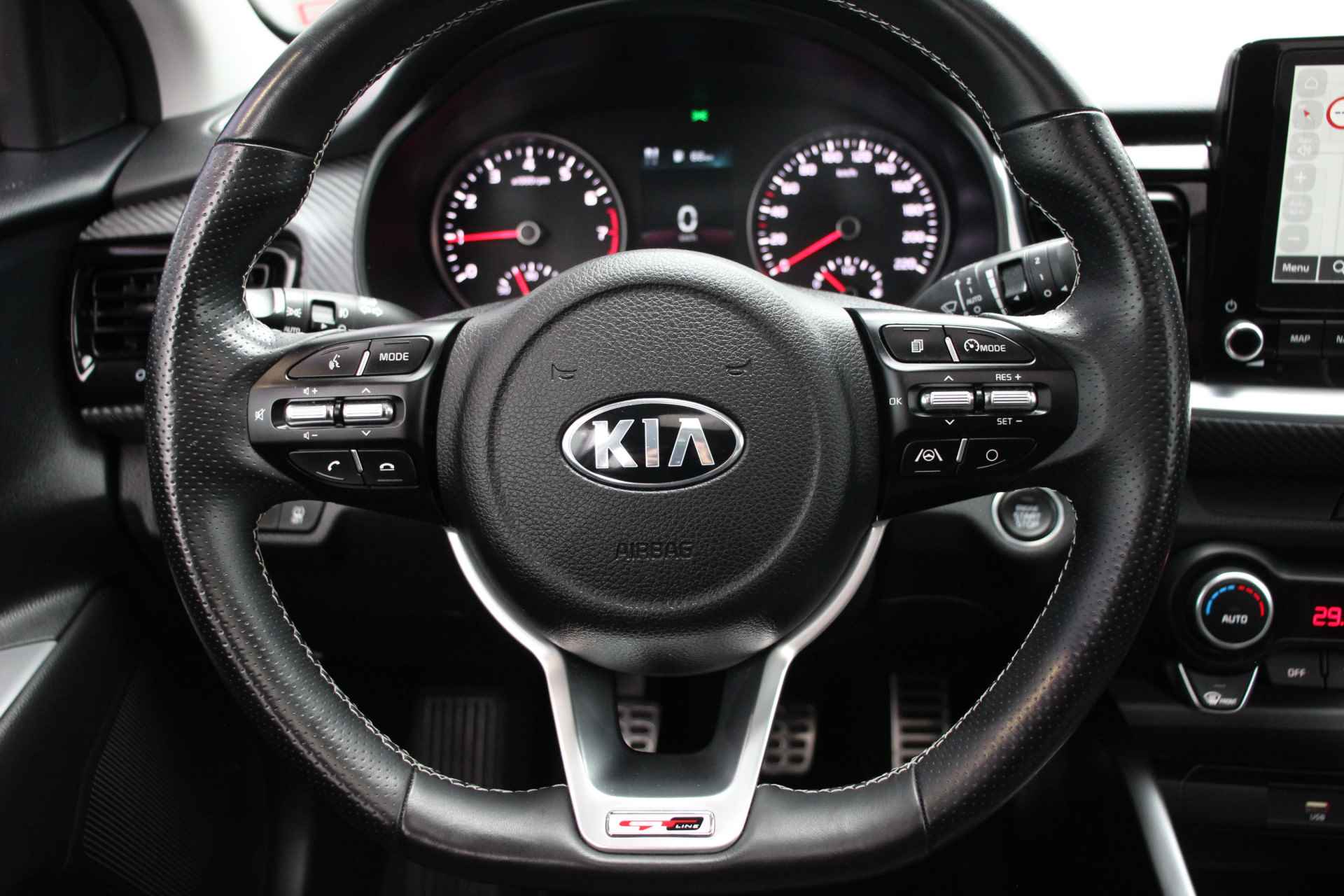 Kia Stonic 1.0 T-GDi MHEV GT-Line | Schuifdak | 120PK | Camera | Keyless | Stoel/stuurverw. - 11/39