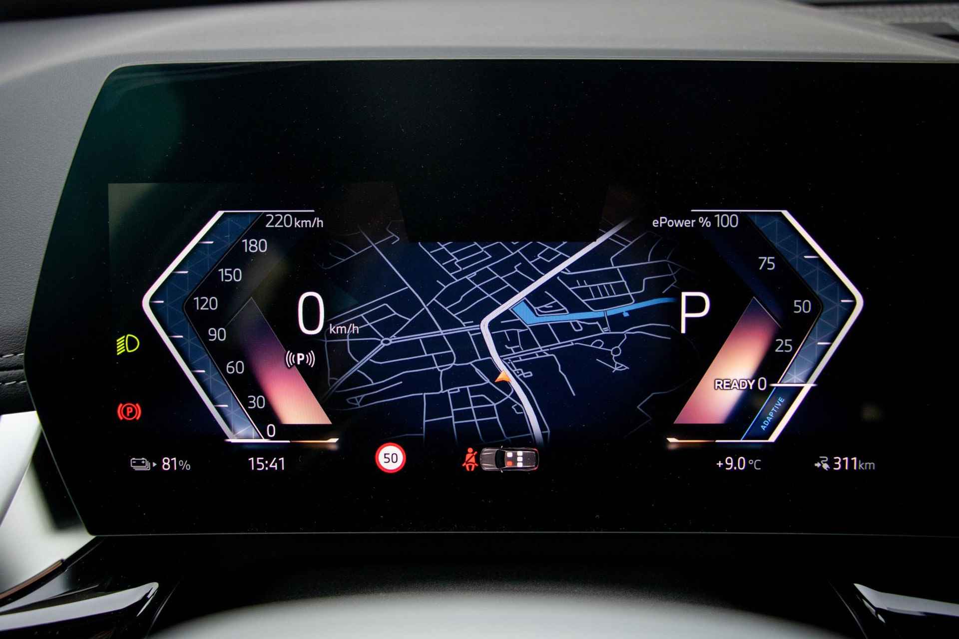 BMW iX1 xDrive30 Launch Edition 67 kWh | xLine | Elektrisch verwarmde voorstoelen | Driving Assistant Plus - 13/30