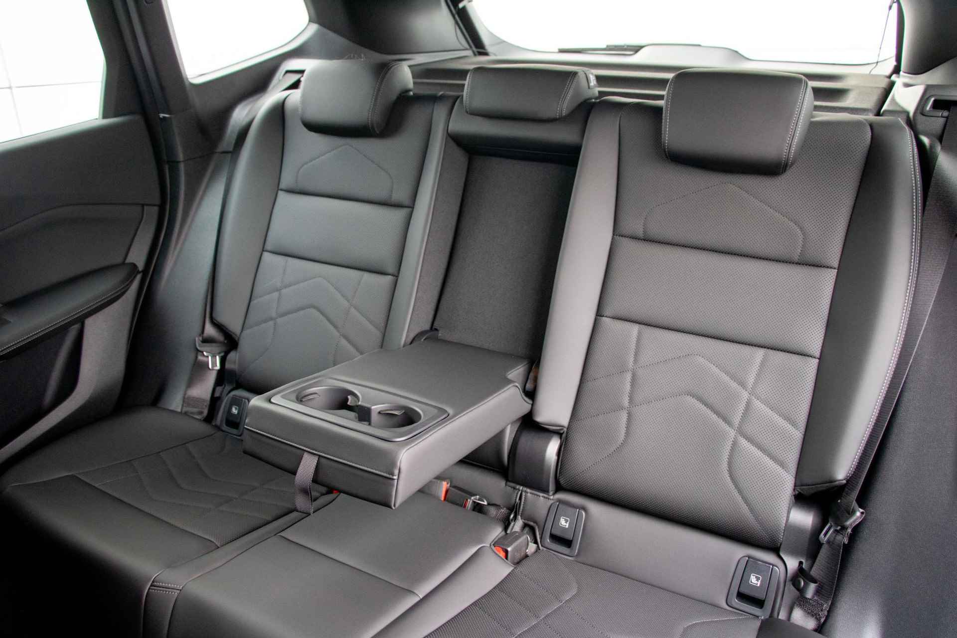 BMW iX1 xDrive30 Launch Edition 67 kWh | xLine | Elektrisch verwarmde voorstoelen | Driving Assistant Plus - 23/30