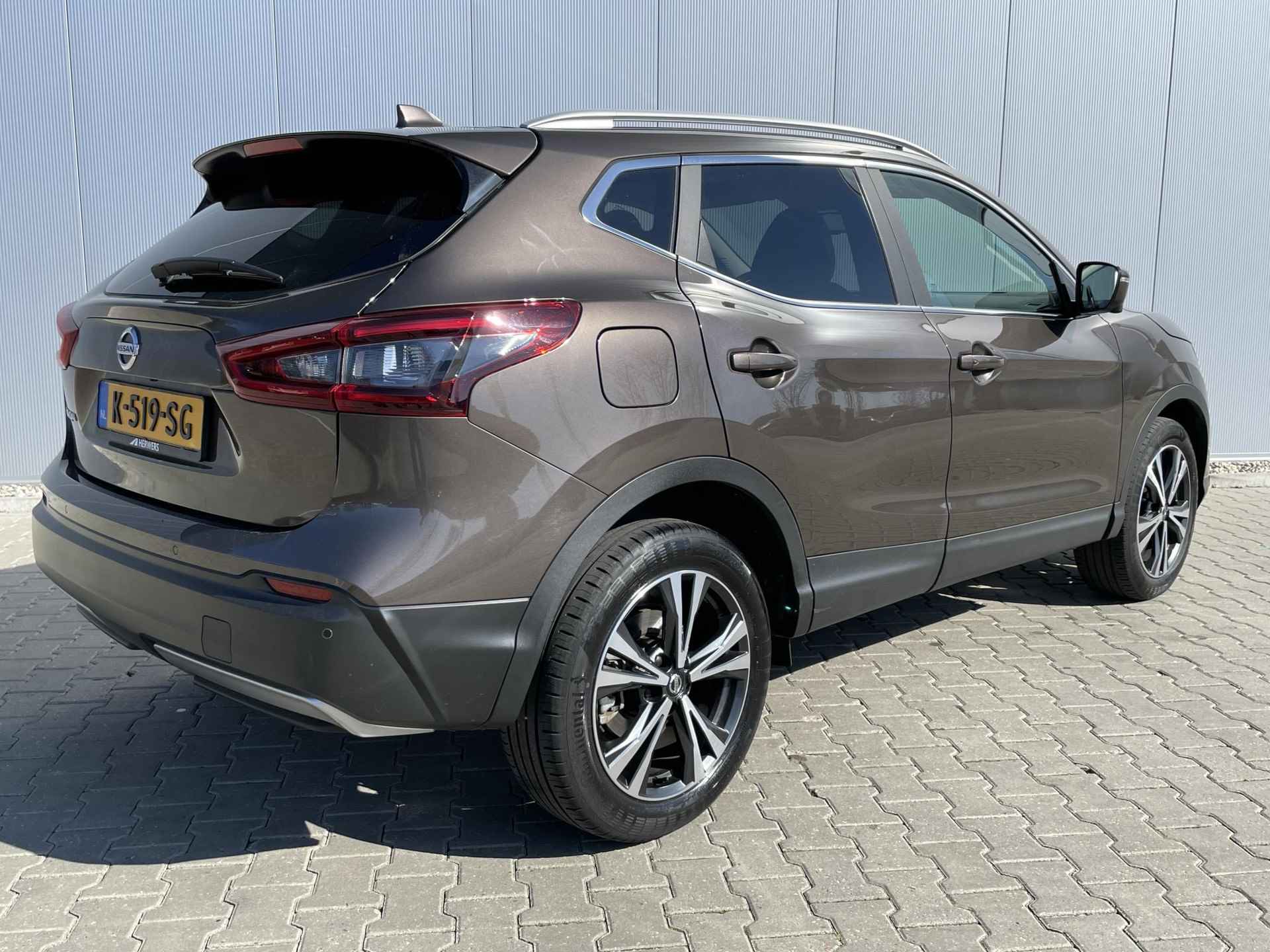 Nissan Qashqai 1.3 DIG-T Business Edition / Automaat / Navigatie / Cruise Control / 360 Camera / Panoramadak / - 3/37