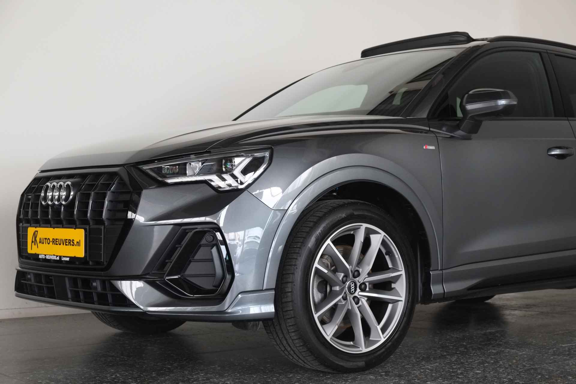 Audi Q3 40 TFSI quattro S Line Opendak / LED / Leder / Carplay / DAB+ - 33/34