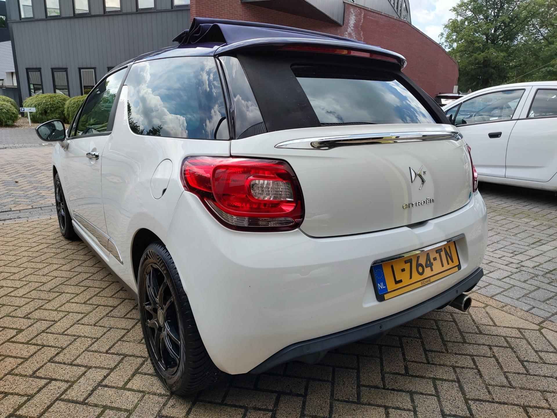 Citroen DS3 Cabrio 1.6 VTi So Chic Cabrio Vol-Automaat Leder Navi - 8/22