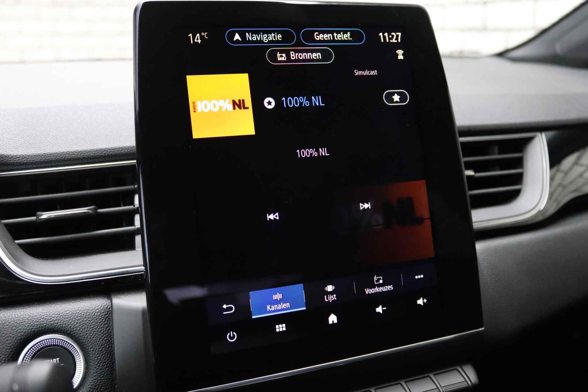 Renault Captur 1.6 E-Tech Hybrid 145 SL Rive Gauche | Navigatie 9,3" | Apple Carplay | Climate Control | LED koplampen | Camera | Parkeersensoren | LMV 18" | Two-Tone | - 20/34