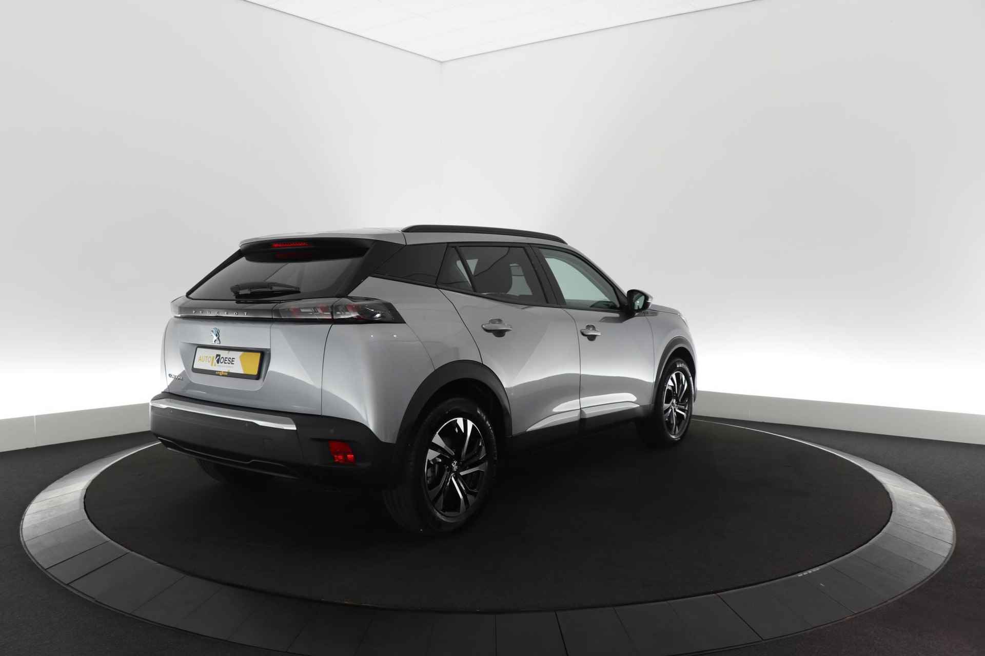 Peugeot e-2008 EV Allure 50 kWh | | €2.000 Subsidie | 3 Fasen | Apple Carplay | Parkeersensoren | Climate Control | 17 Inch Lichtmetaal - 5/58