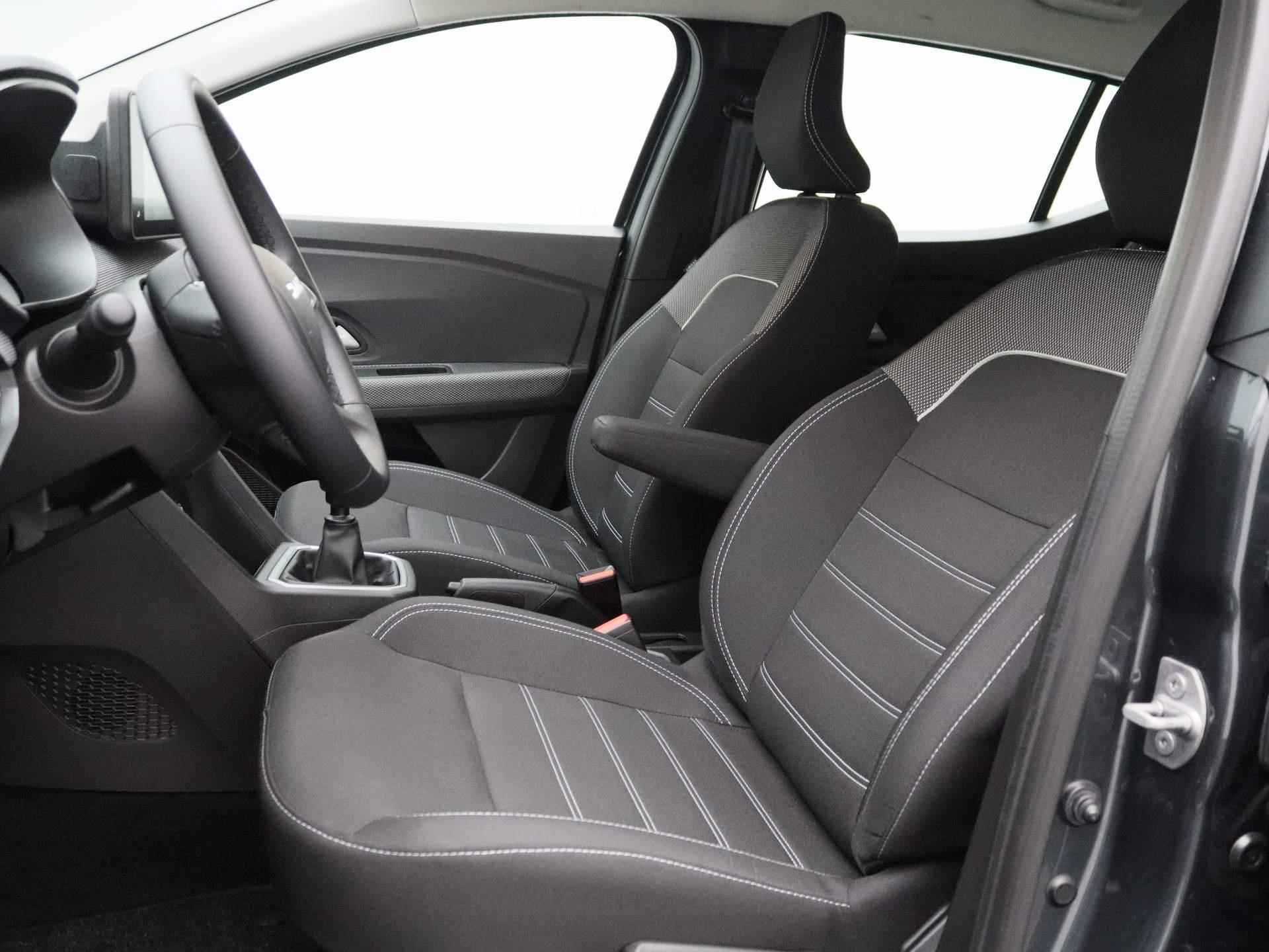 Dacia Sandero 1.0 TCe Expression 90pk | Navigatie | Apple Carplay & Android Auto | Parkeersensoren achter | Airco - 12/32