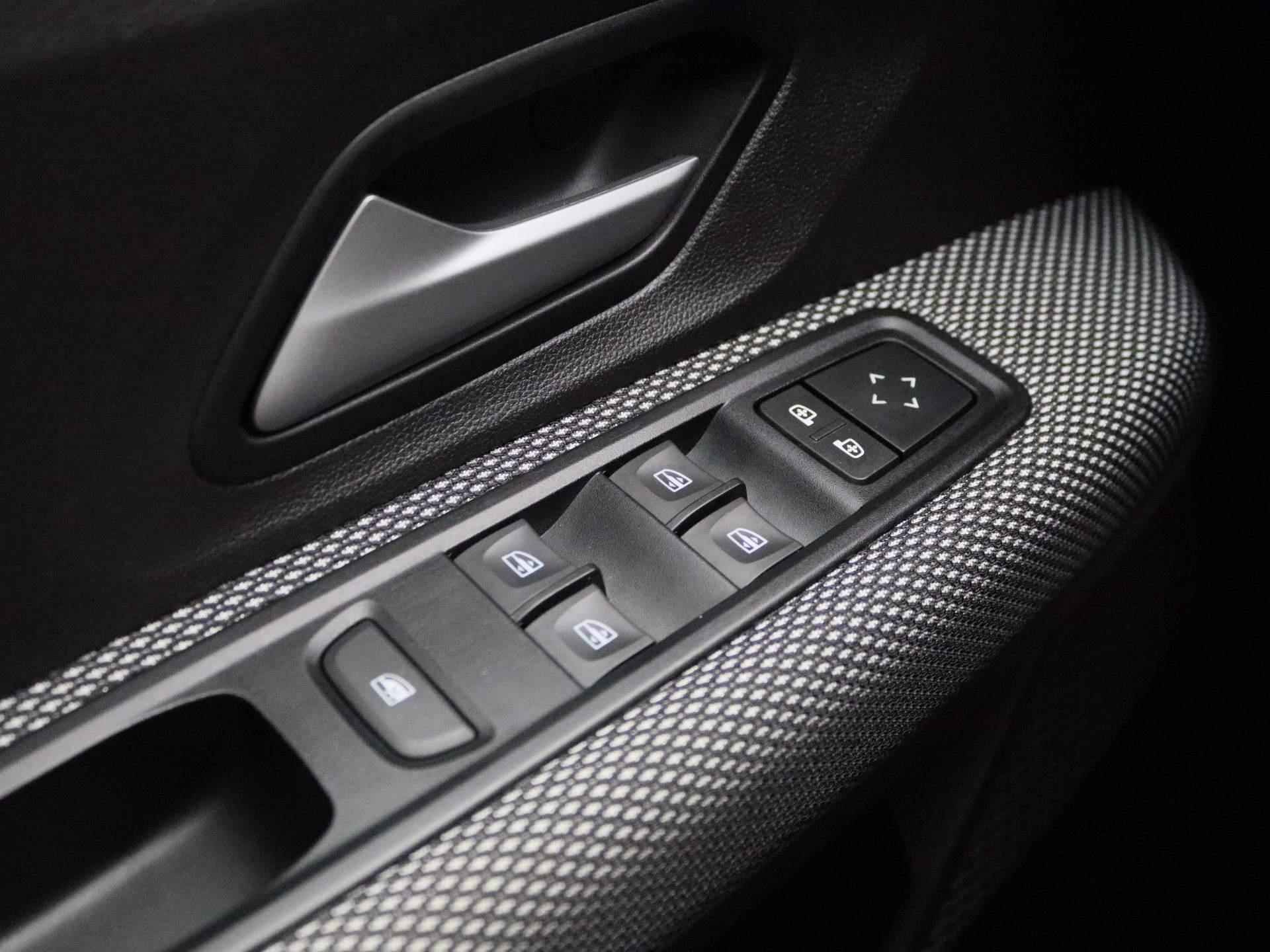 Dacia Sandero 1.0 TCe Expression 90pk | Navigatie | Apple Carplay & Android Auto | Parkeersensoren achter | Airco - 22/32