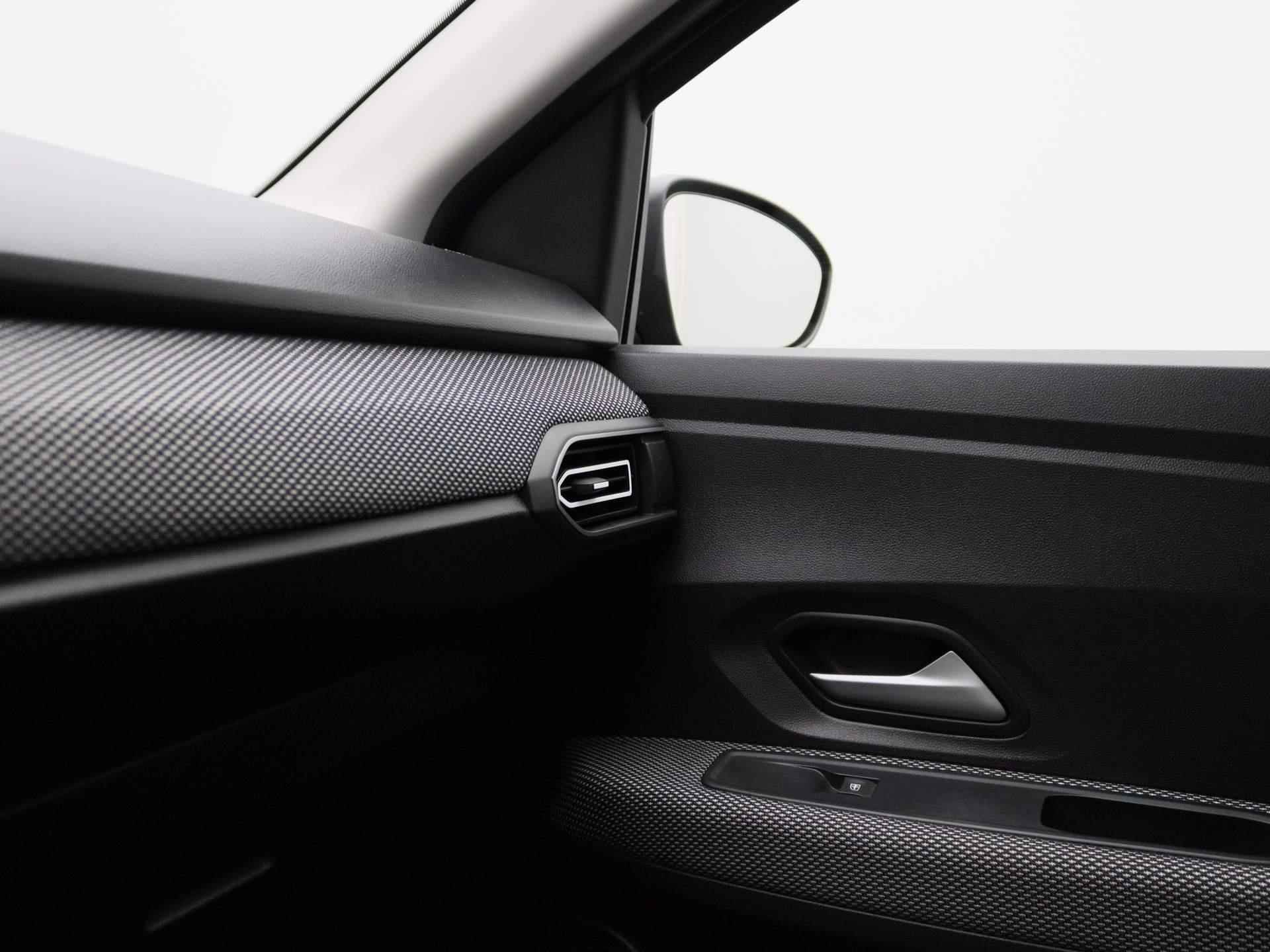 Dacia Sandero 1.0 TCe Expression 90pk | Navigatie | Apple Carplay & Android Auto | Parkeersensoren achter | Airco - 23/32