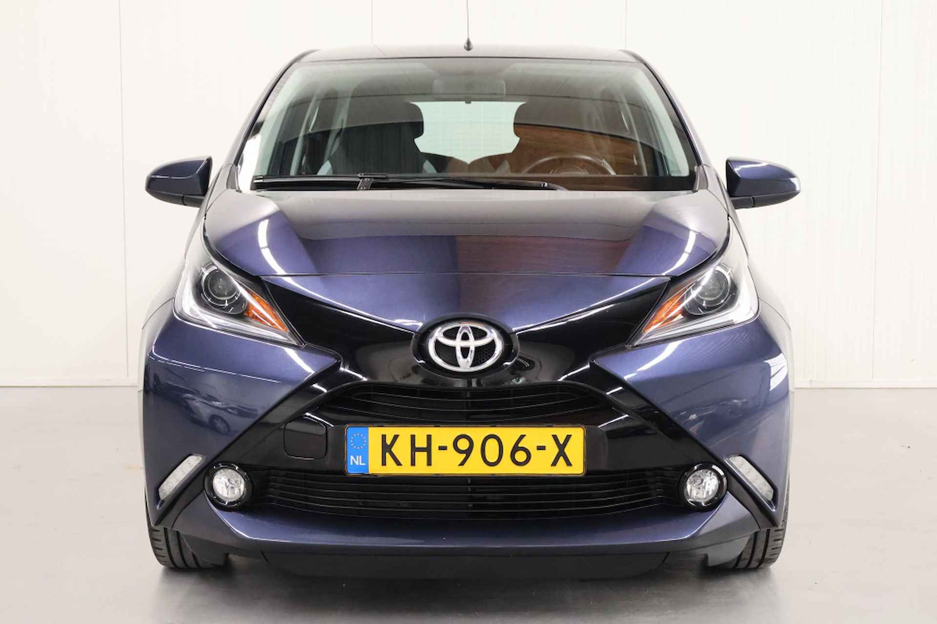 Toyota Aygo 1.0 VVT-i x-play - 5/26