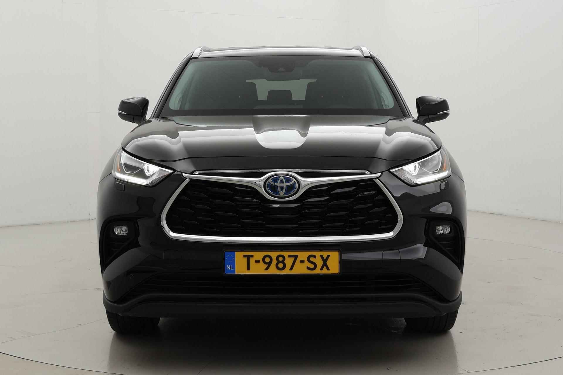 Toyota Highlander 7 pers. 2.5 AWD Hybrid Executive | Trekhaak | Leder | Navigatie | Stoelverwarming | JBL | 20 inch - 18/43