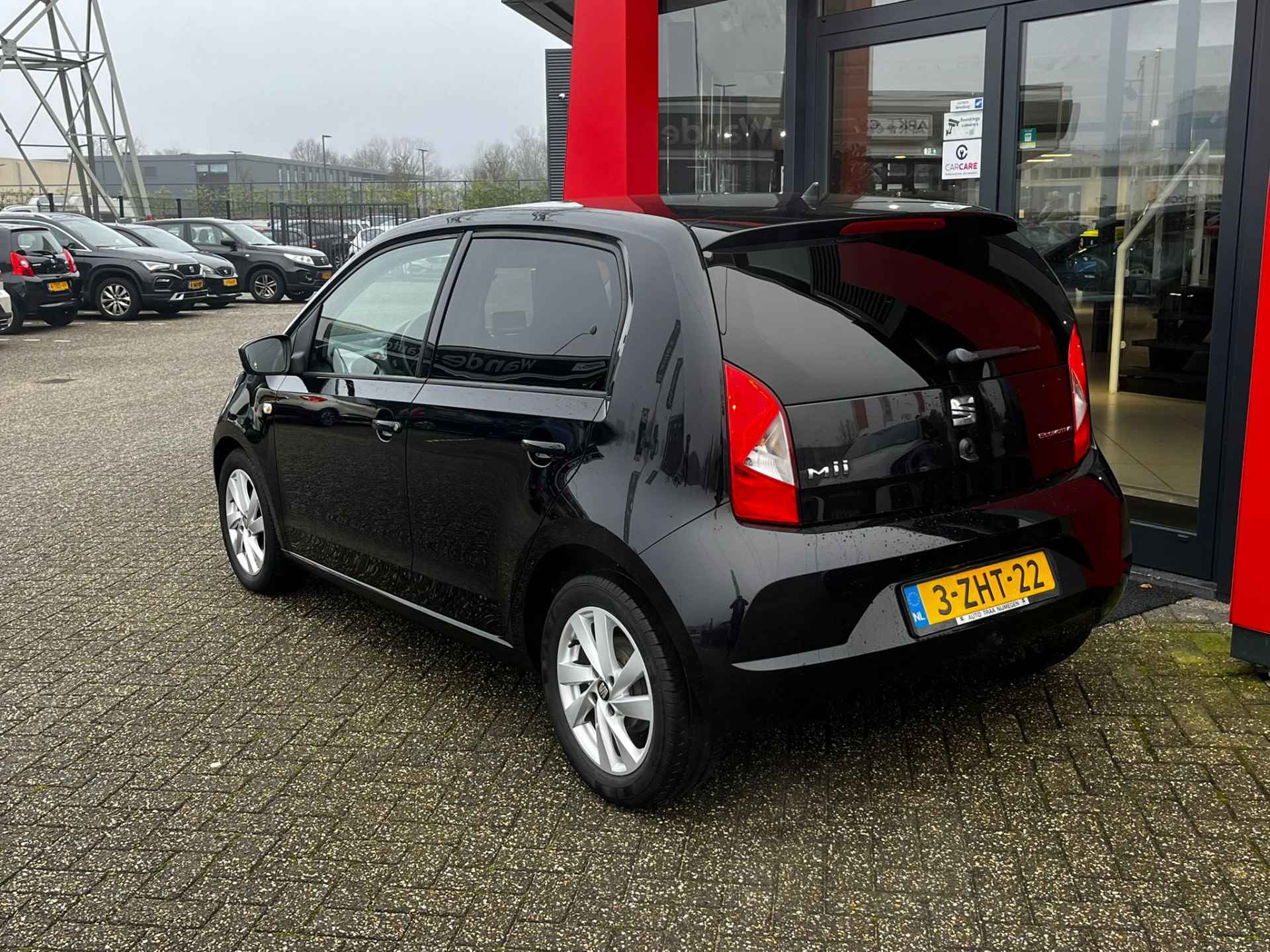 SEAT Mii 1.0 Sport Dynamic / Stoelverwarming / 15'' LMV / Airco / - 3/18