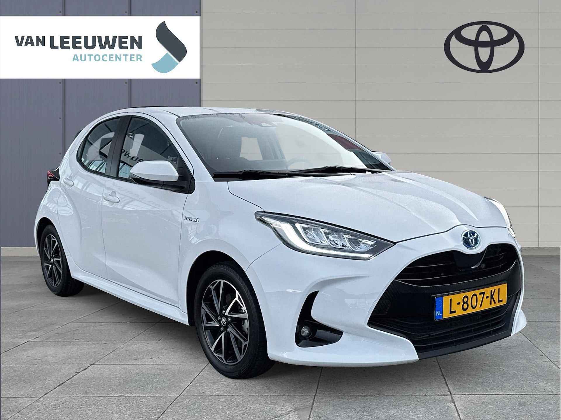 Toyota Yaris 1.5 Hybrid Dynamic - 3/19