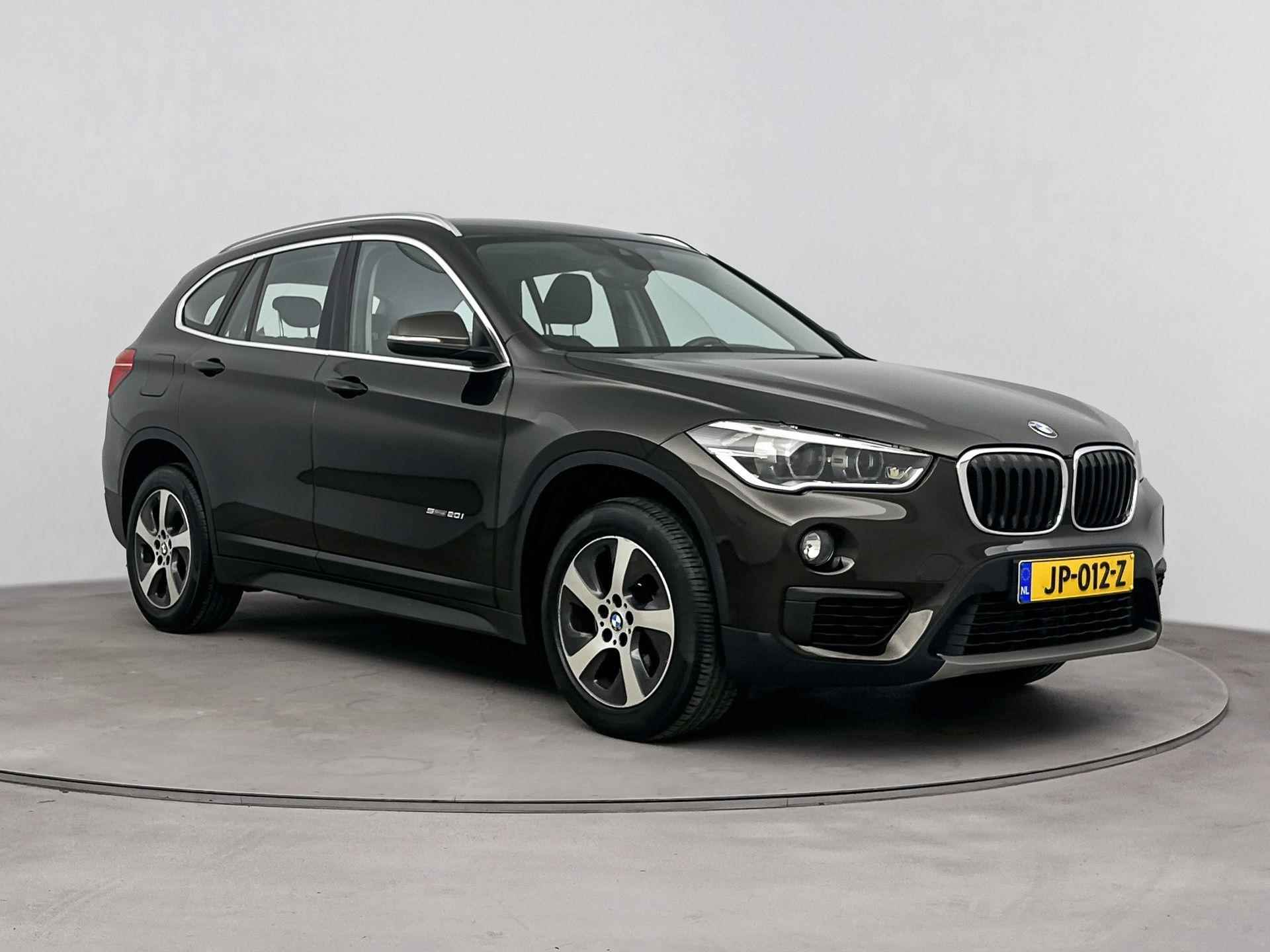 BMW X1 sDrive20i Centennial Executive Trekhaak, Navigatie. - 7/32