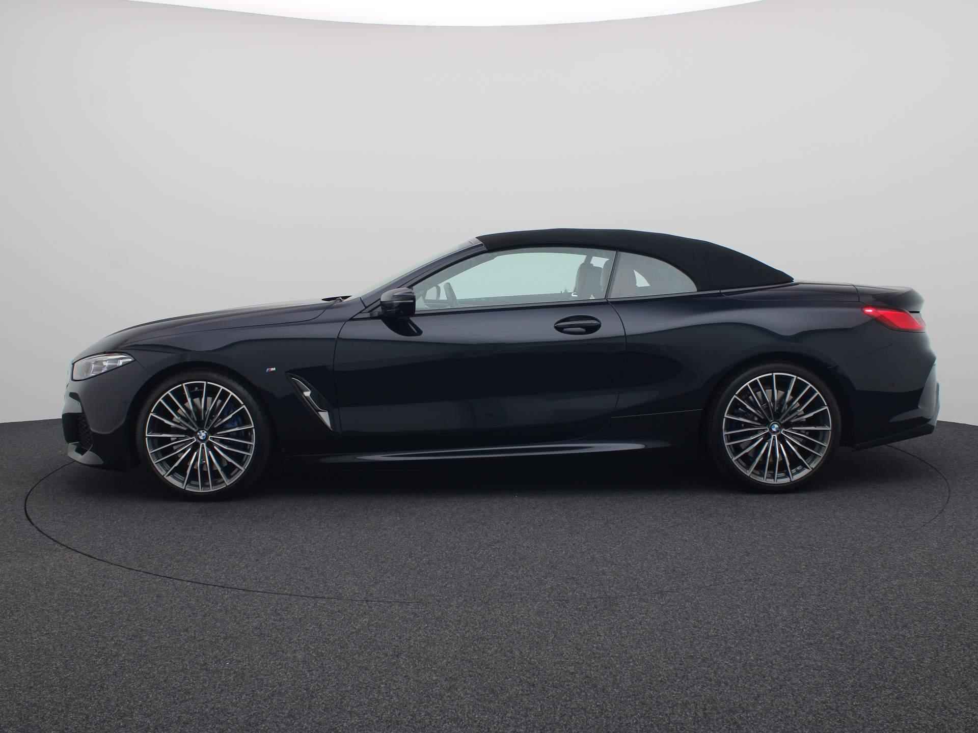 BMW 8 Serie Cabrio 840i High Executive M Sportpakket 20'' / CoPilot Pack / Soft Close - 16/32