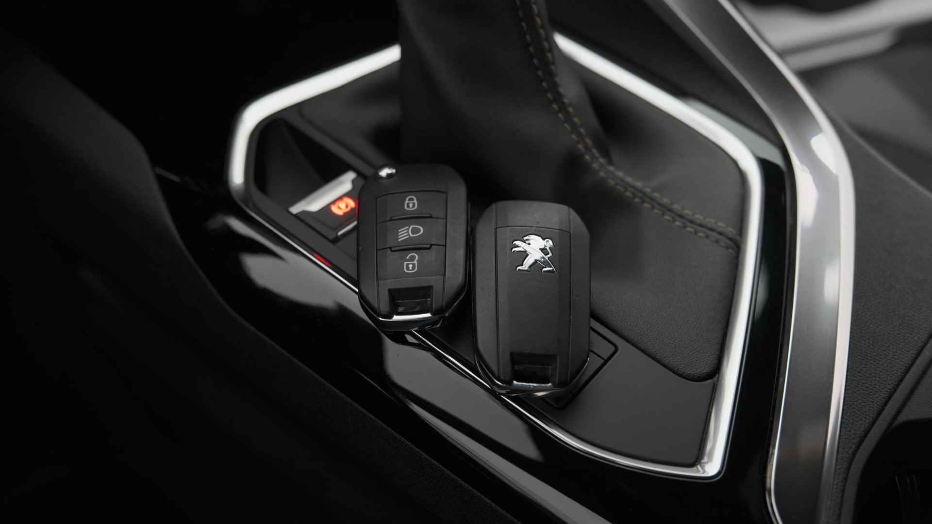 Peugeot 3008 PureTech 130 GT-Line | Dodehoekdetectie | Apple Carplay | Stoelverwarming | Parkeersensoren - 12/72